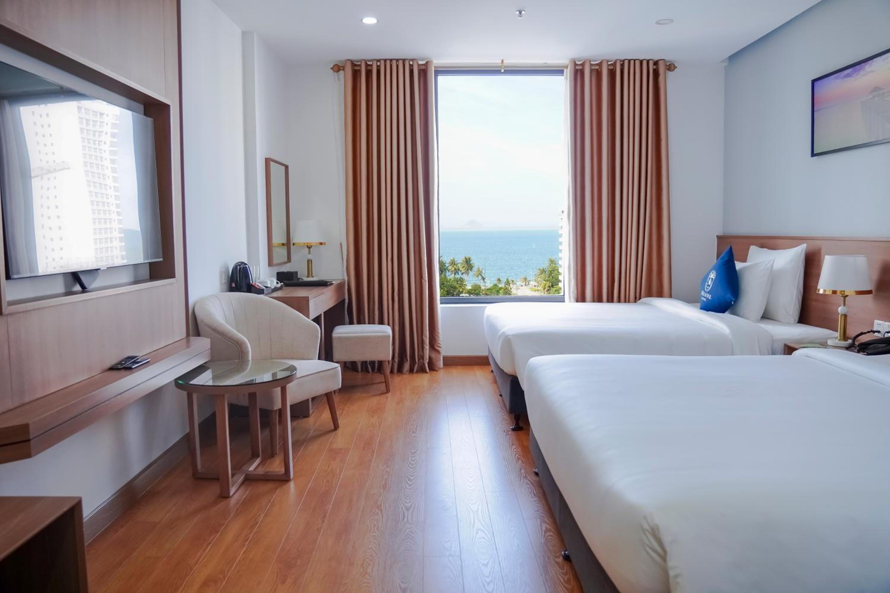 Quadruple Room with Sea View