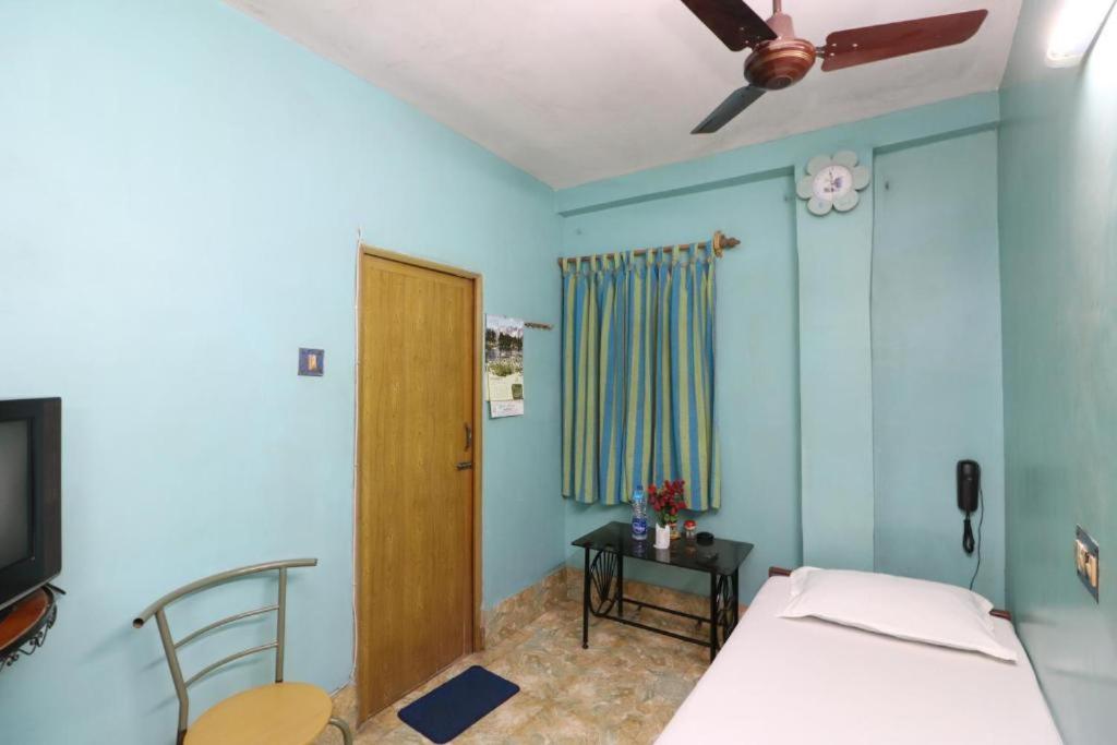 Budget Single Room