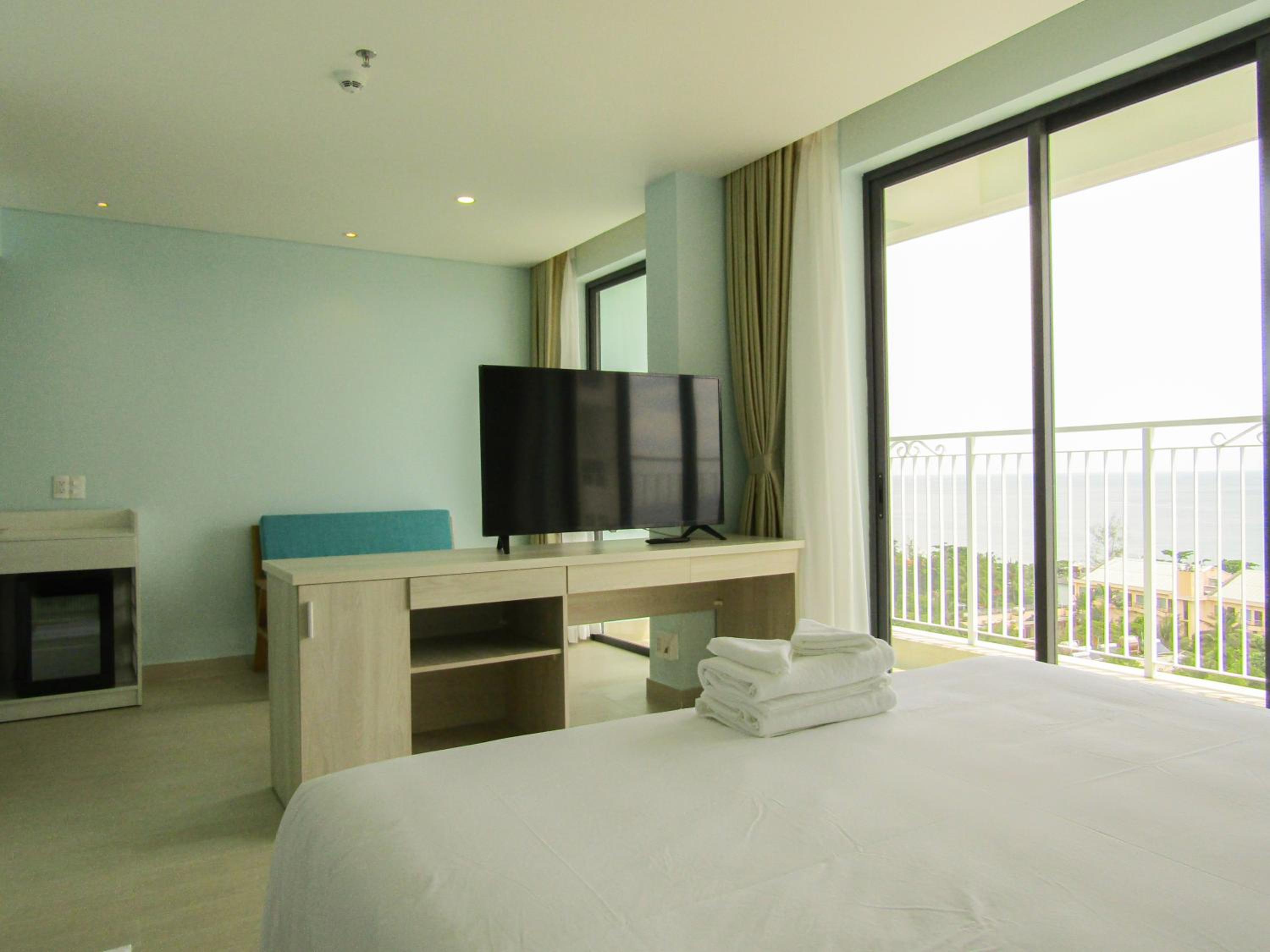 King Suite with Sea View photo 2