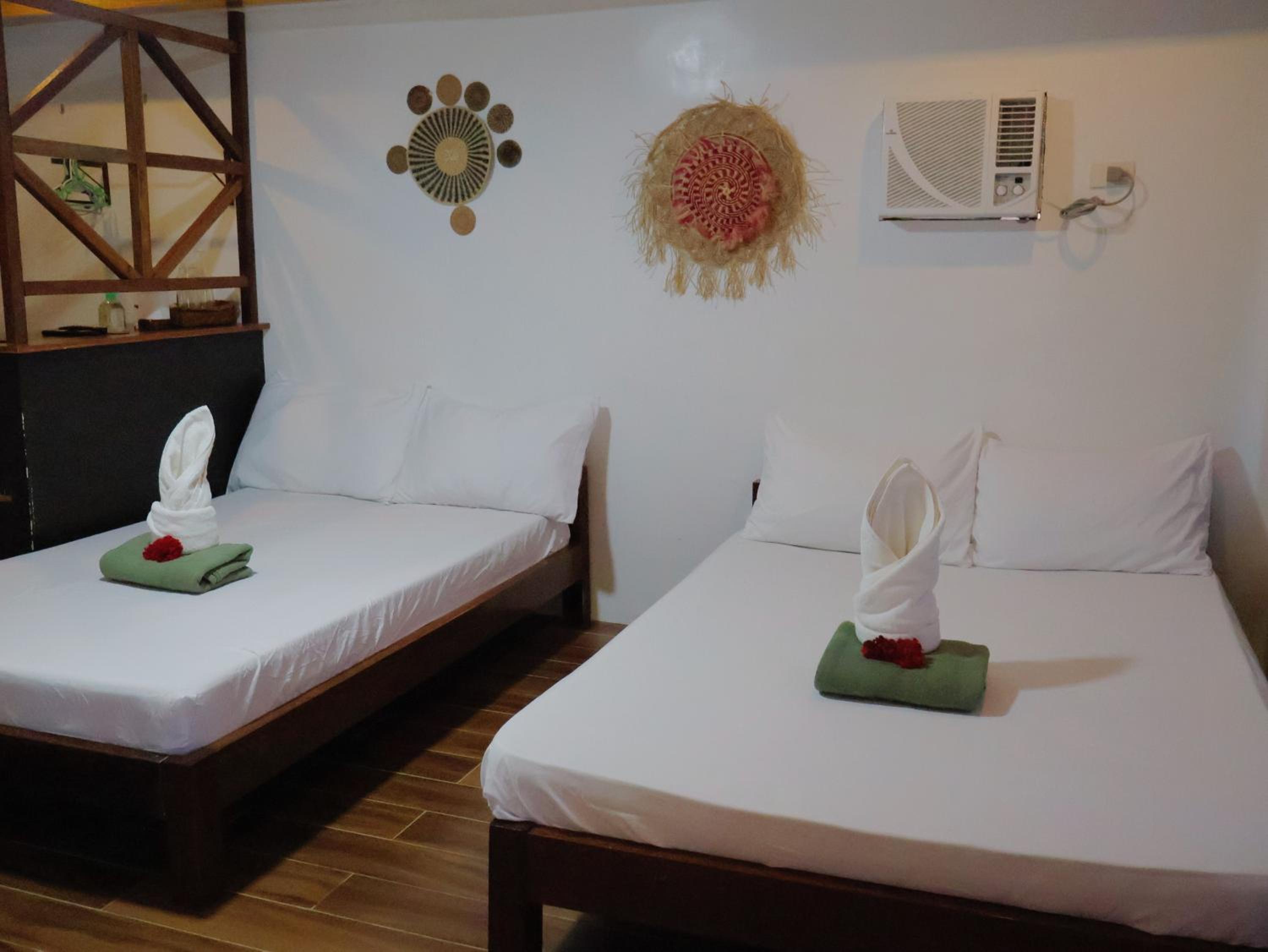 Deluxe Double or Twin Room with Sea View photo 1