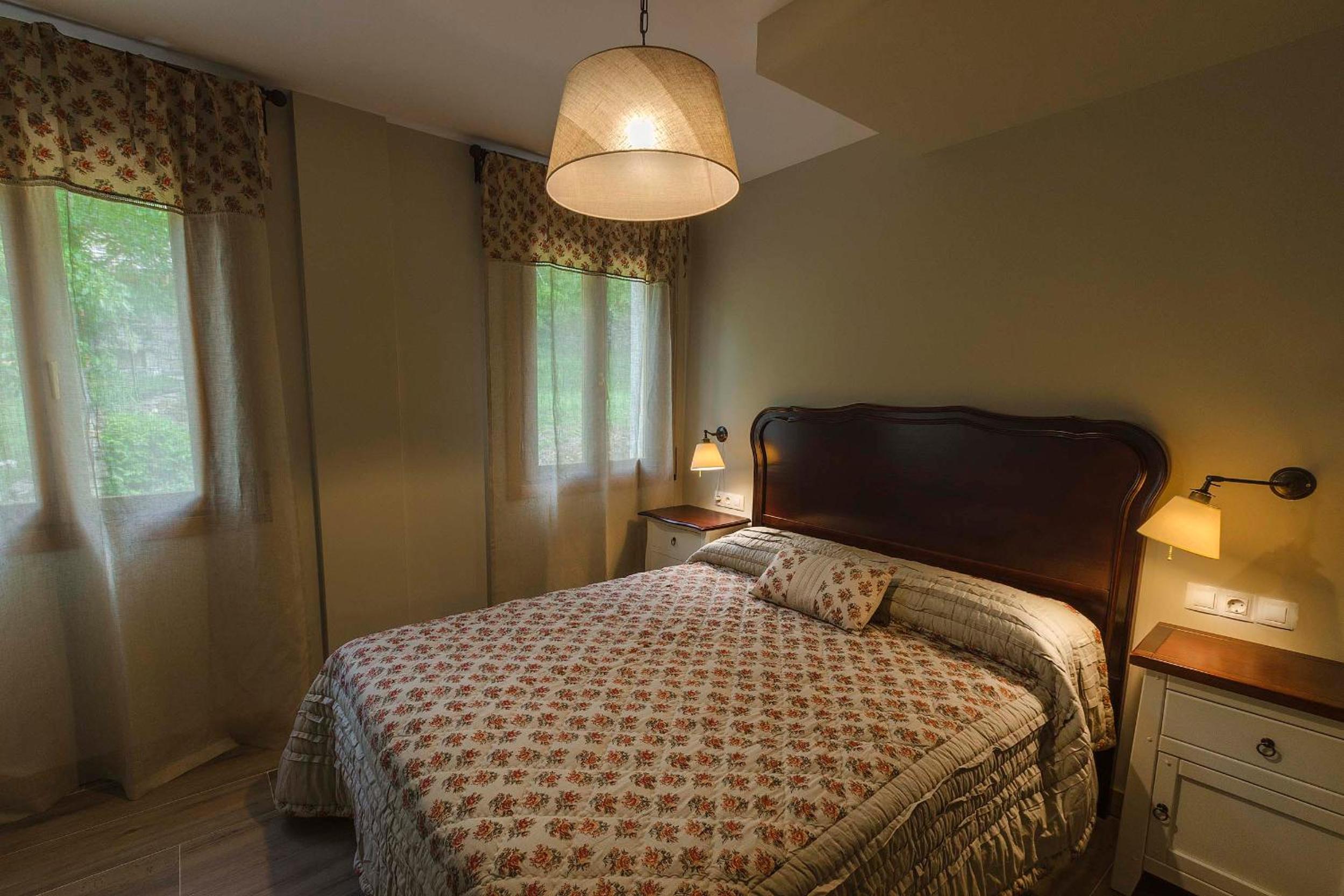 Three-Bedroom Apartment with Terrace photo 3