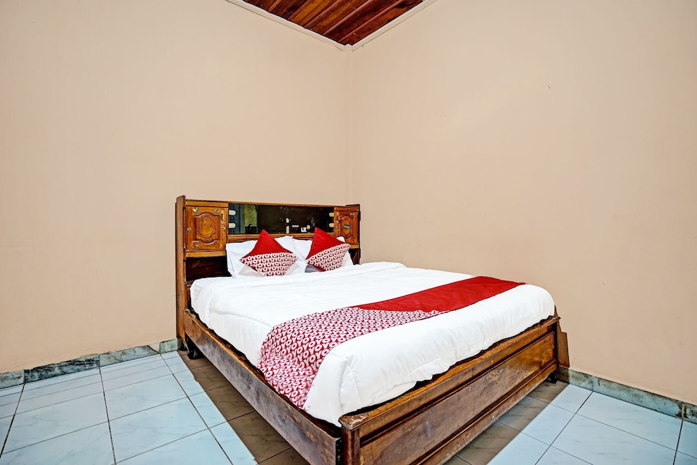 Economy Double Room photo 3