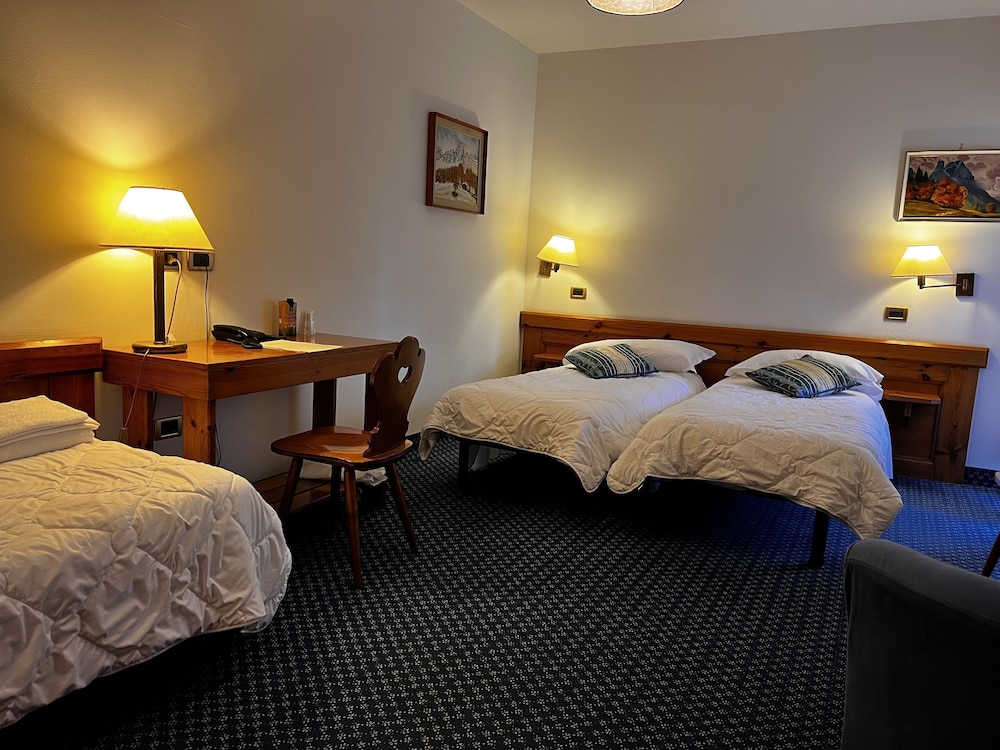 Classic Triple Room