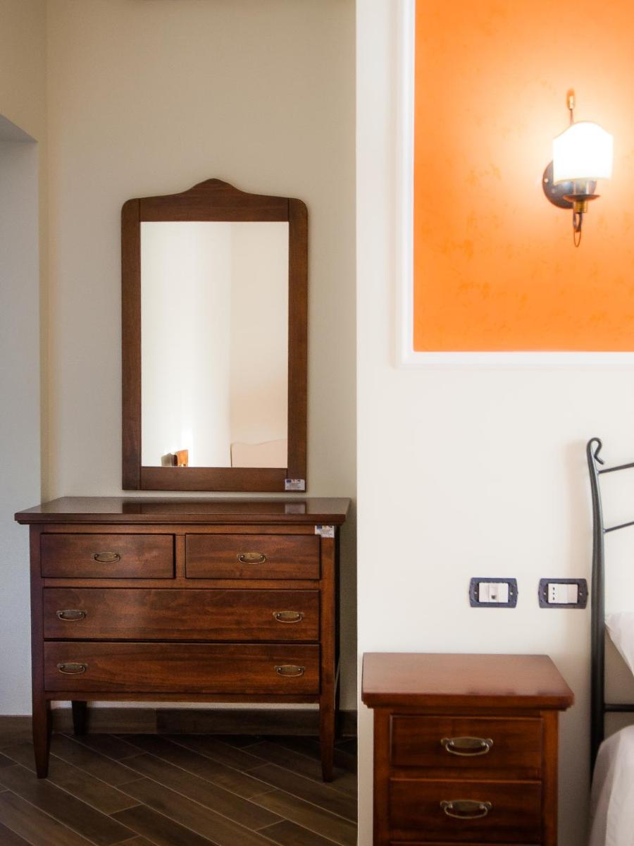 Deluxe Triple Room with Sea View photo 3