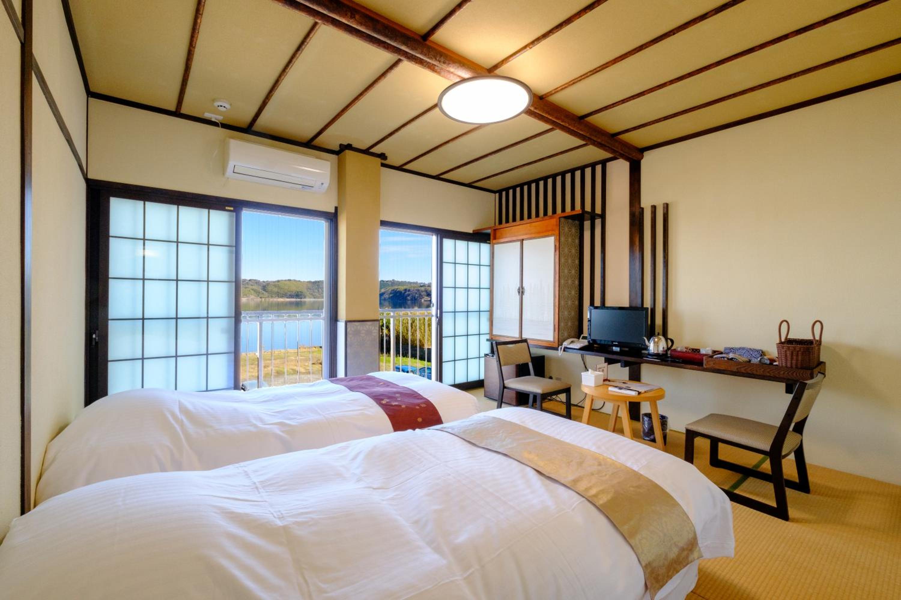 Economy Twin Room