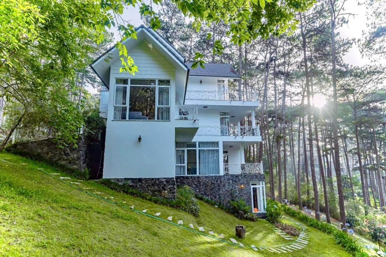 Villa with Garden View photo 3