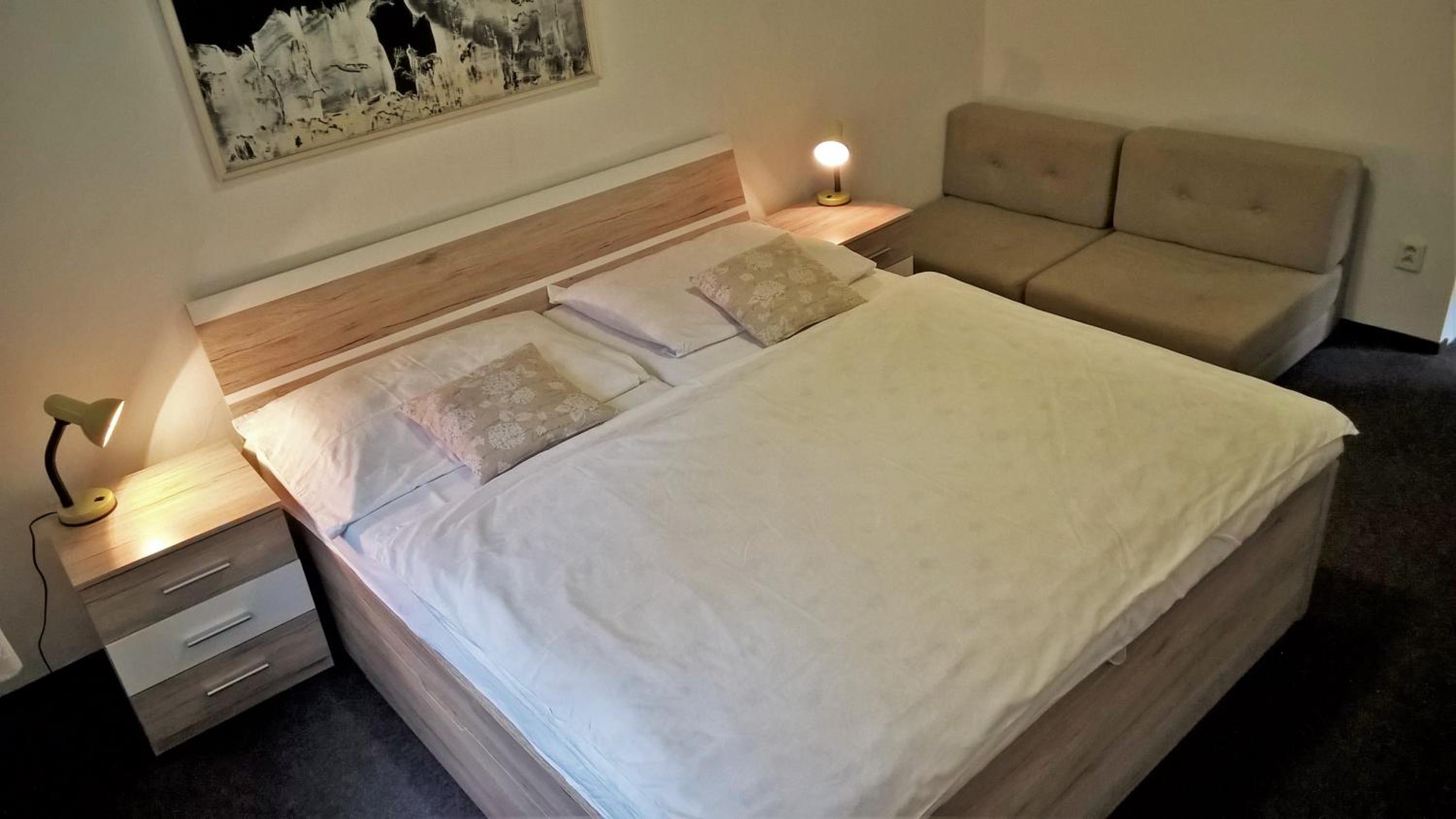 Triple Room with Private Bathroom photo 2