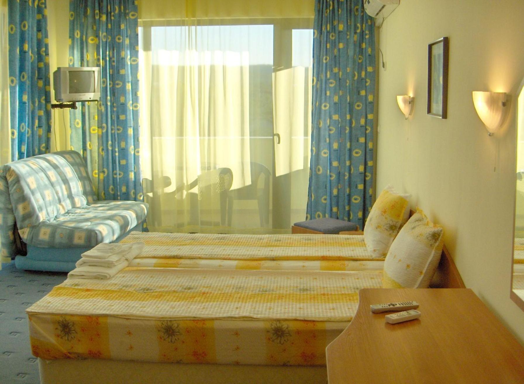 Junior Suite with Balcony