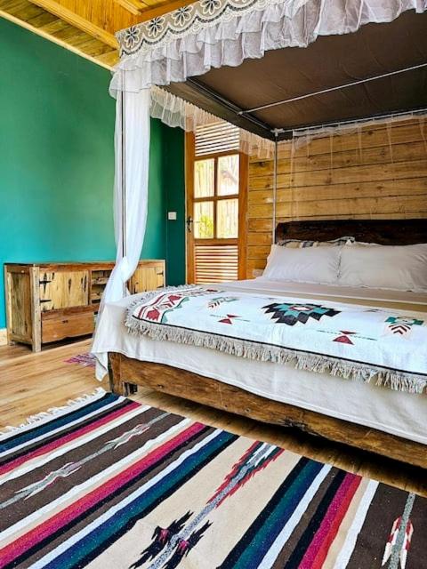 Suite with Mountain View