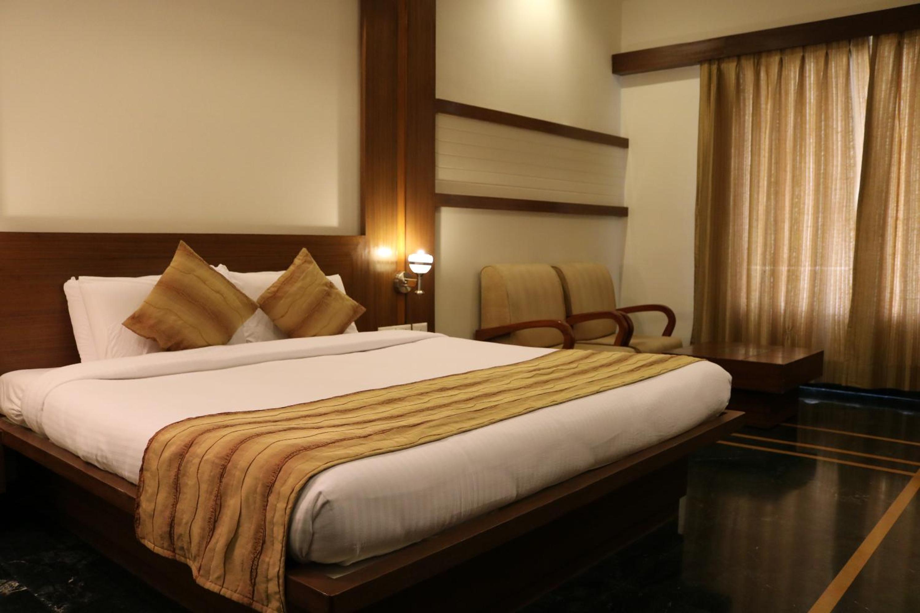 Deluxe Twin Room photo 3