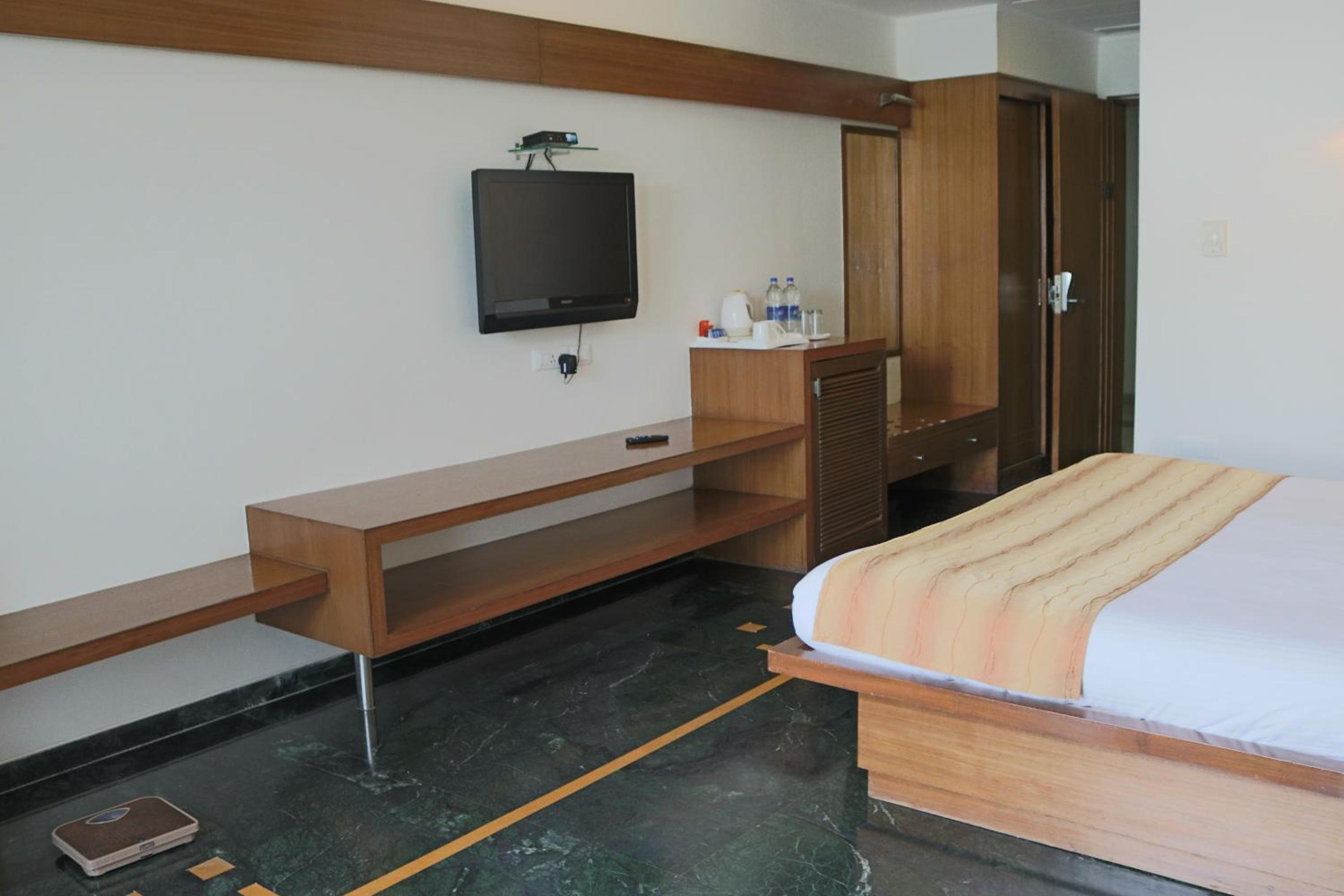 Deluxe Twin Room photo 2