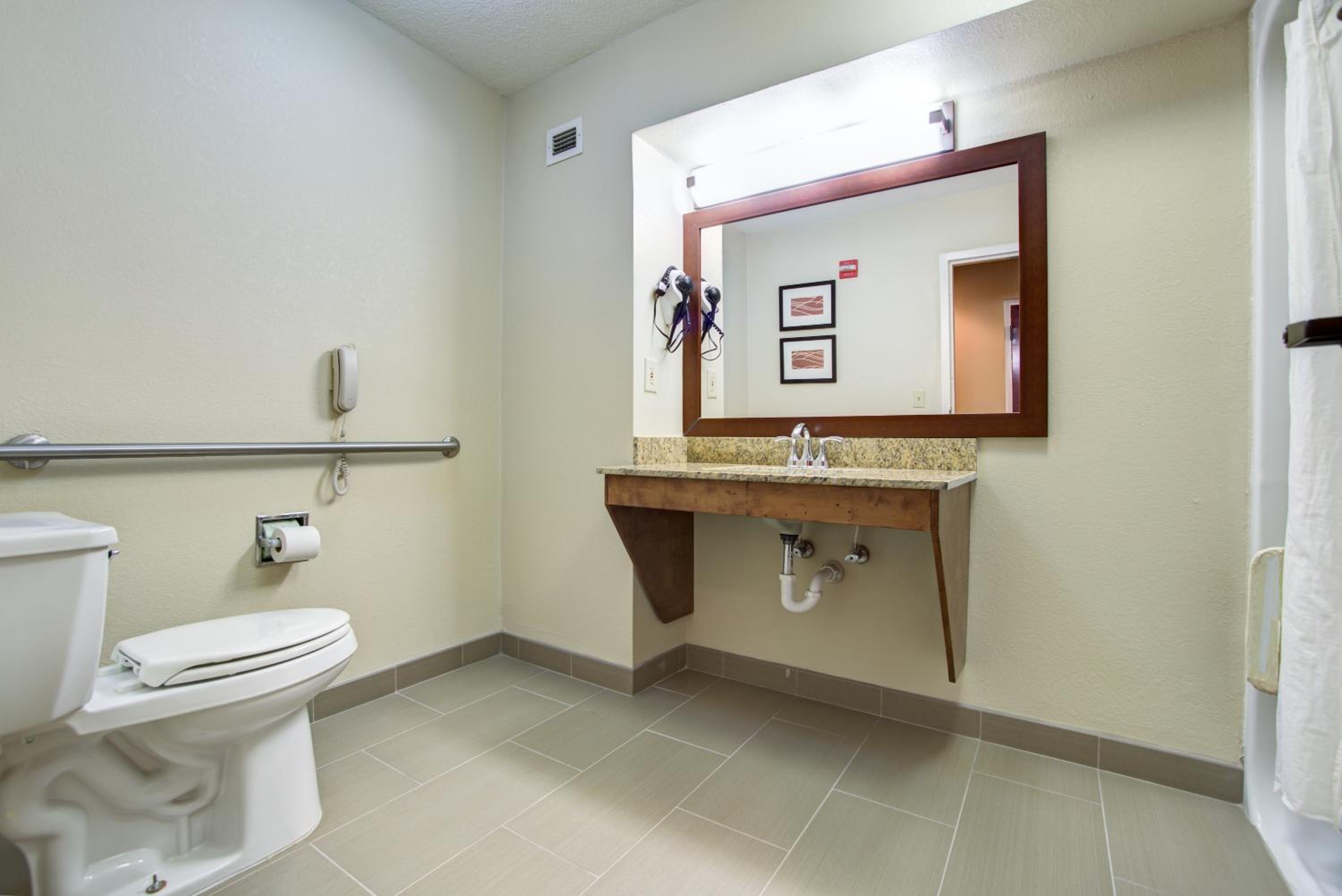 King Room - Disability Access/Non-Smoking - Photo 6