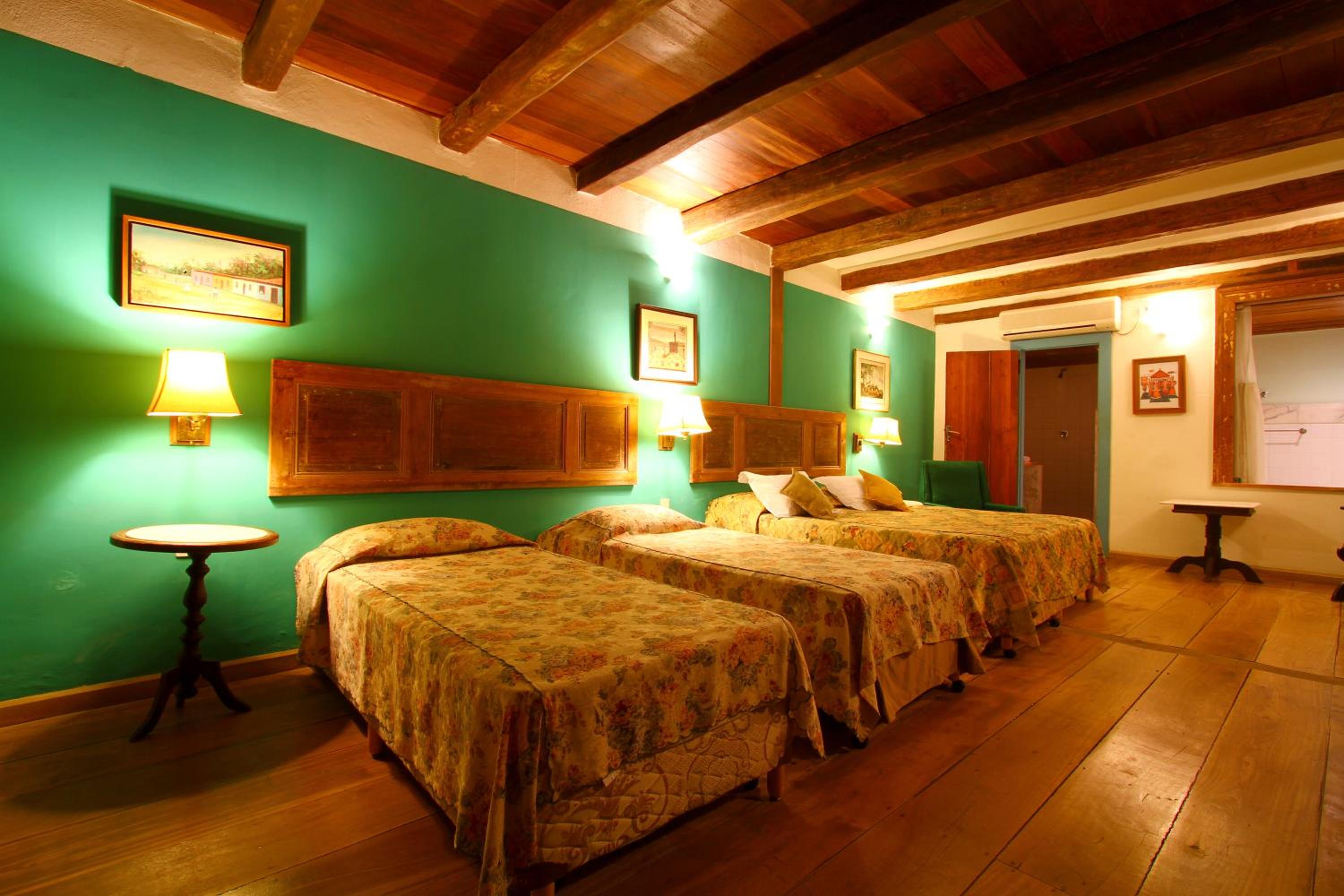 Superior Quadruple Room photo 3