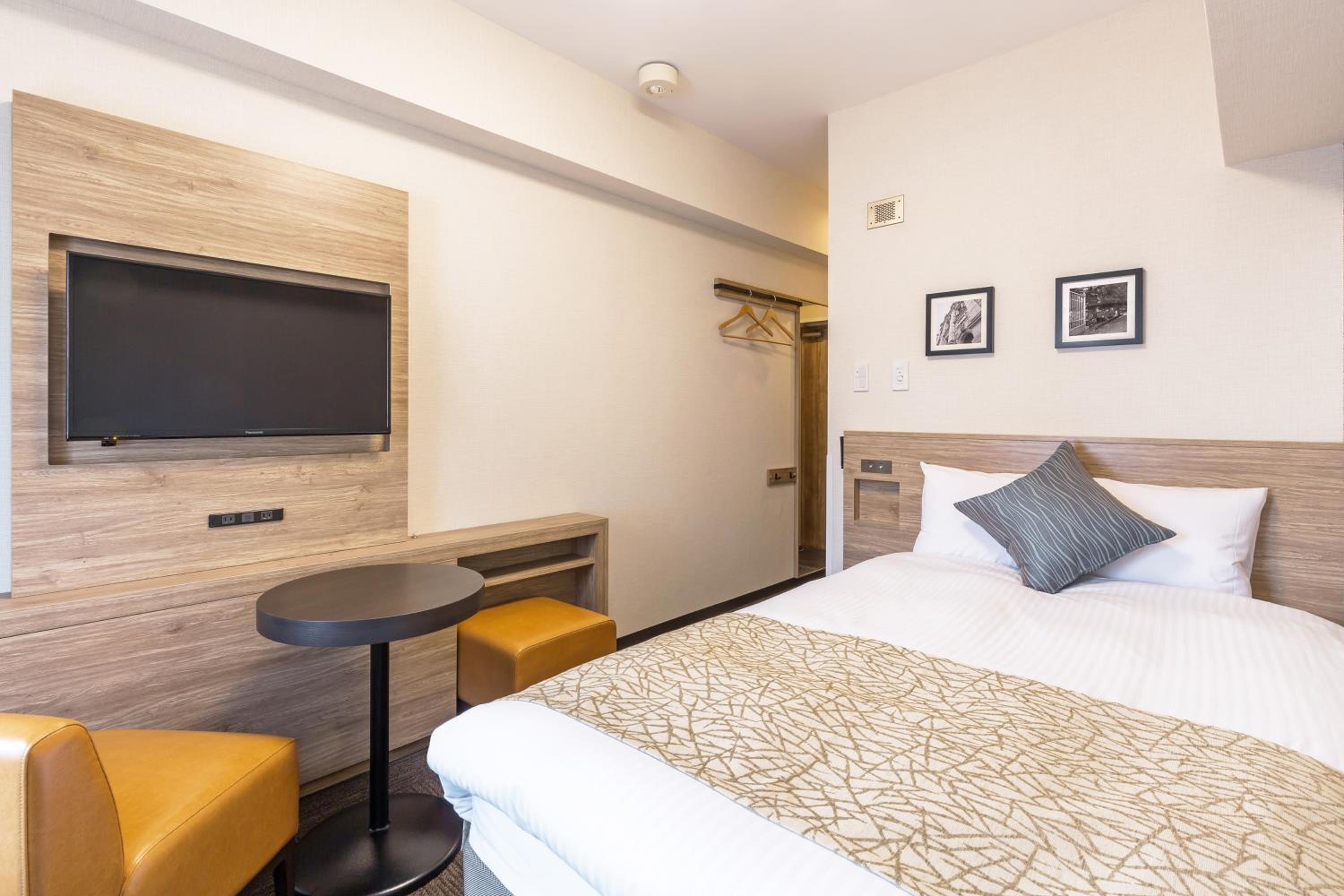 Standard Double Room - Smoking - No Cleaning