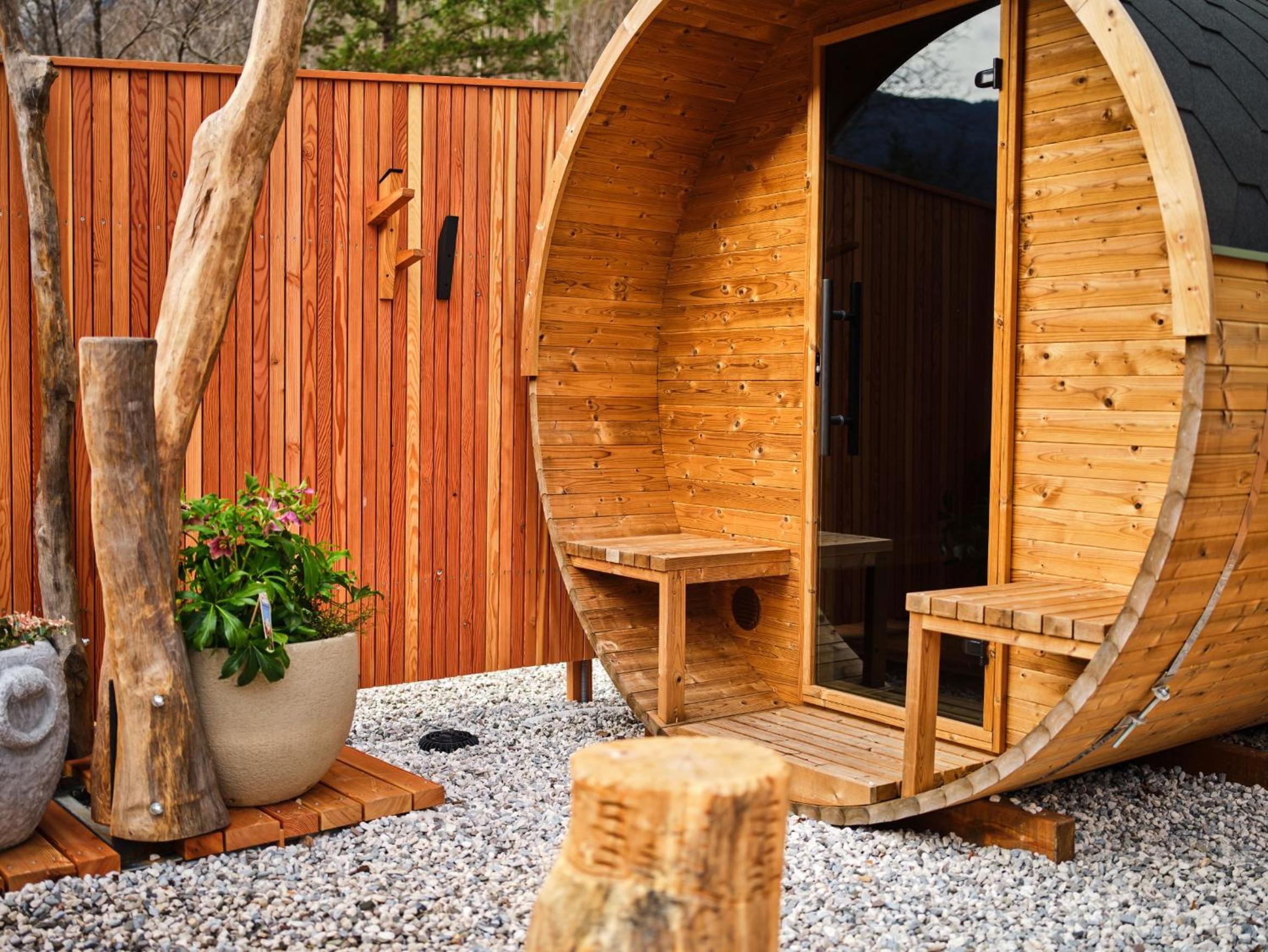 Double Room with Terrace, Sauna and Jacuzzi photo 2