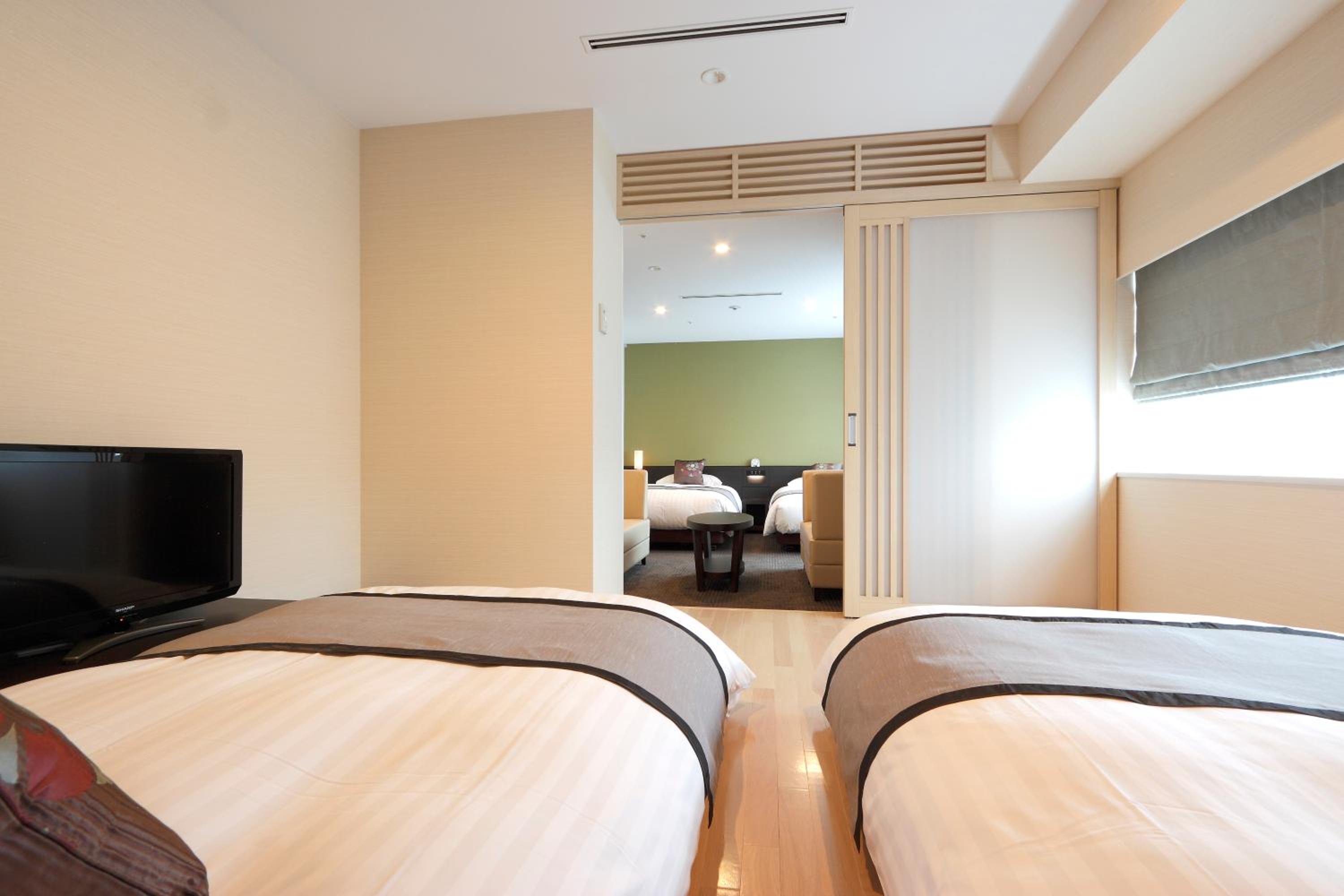 Quadruple Room with Sea View photo 2