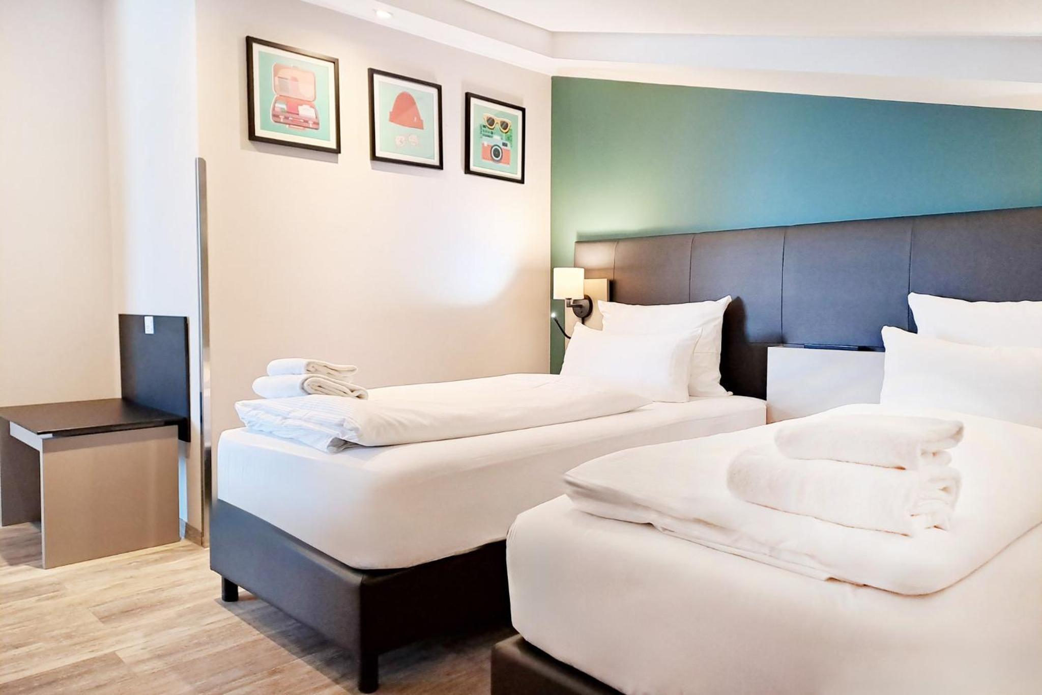 Premium Family Twin Room  photo 2