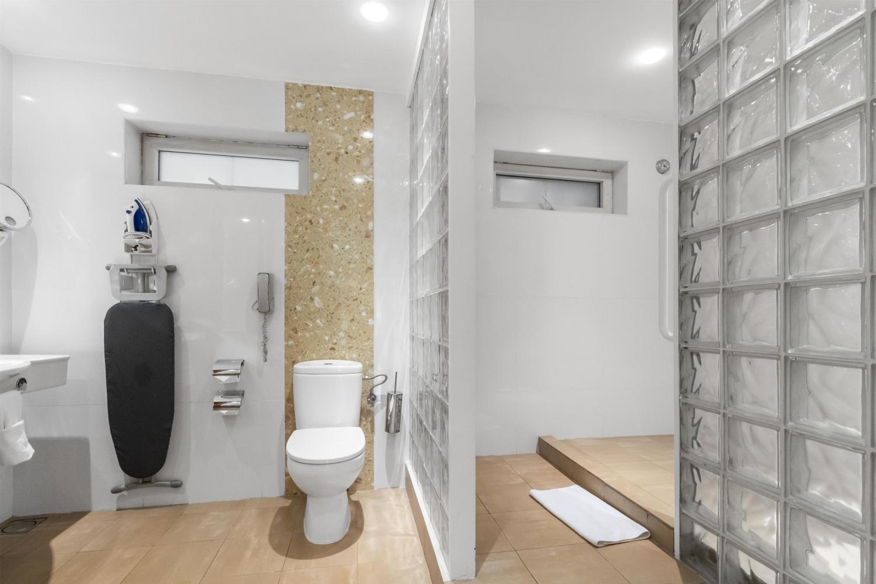 One-Bedroom King Suite with Kitchenette and View - Non-Smoking
