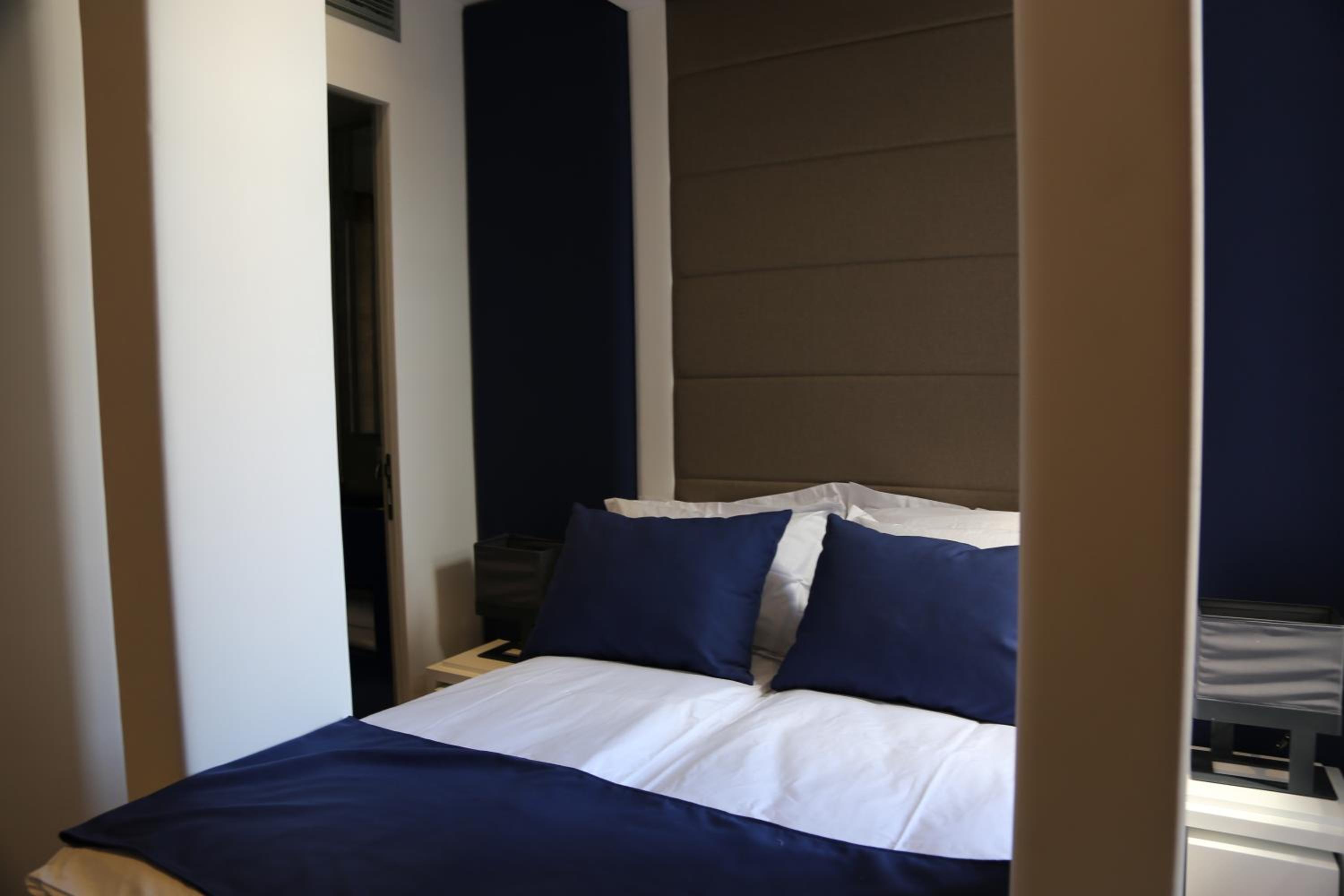 Economy Double Room photo 3