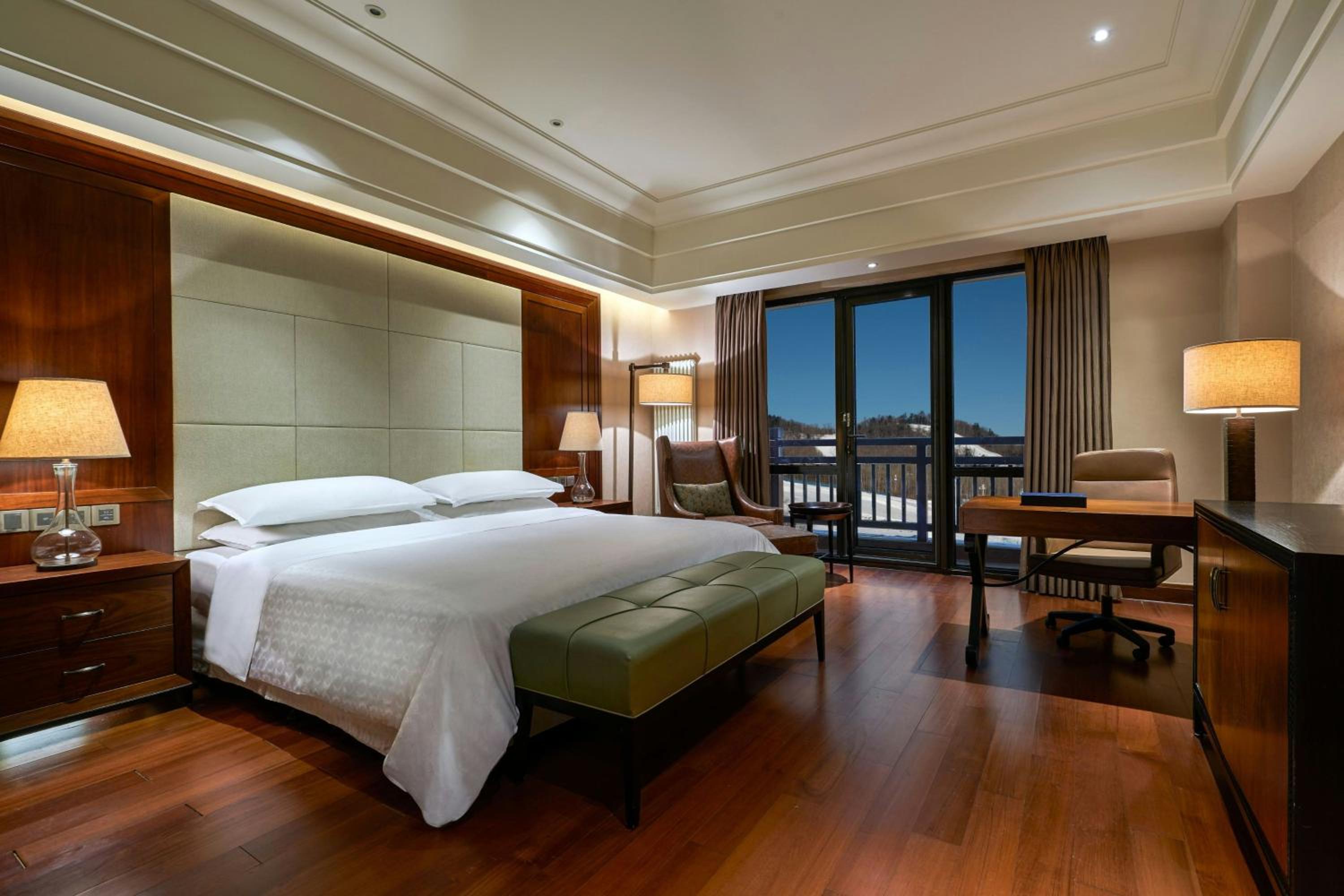 King Room with Ski Park View