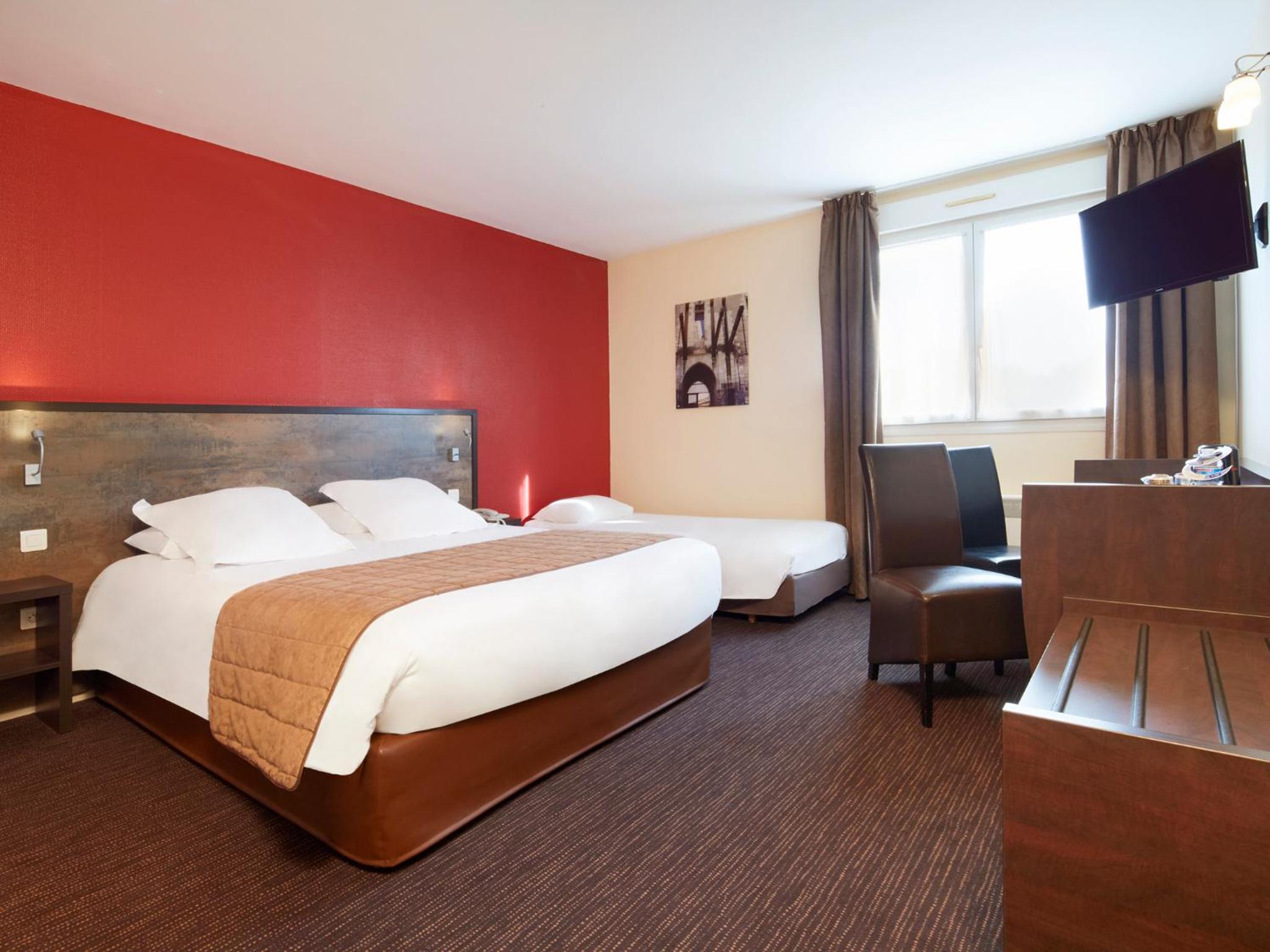 Quadruple Room - Photo 3
