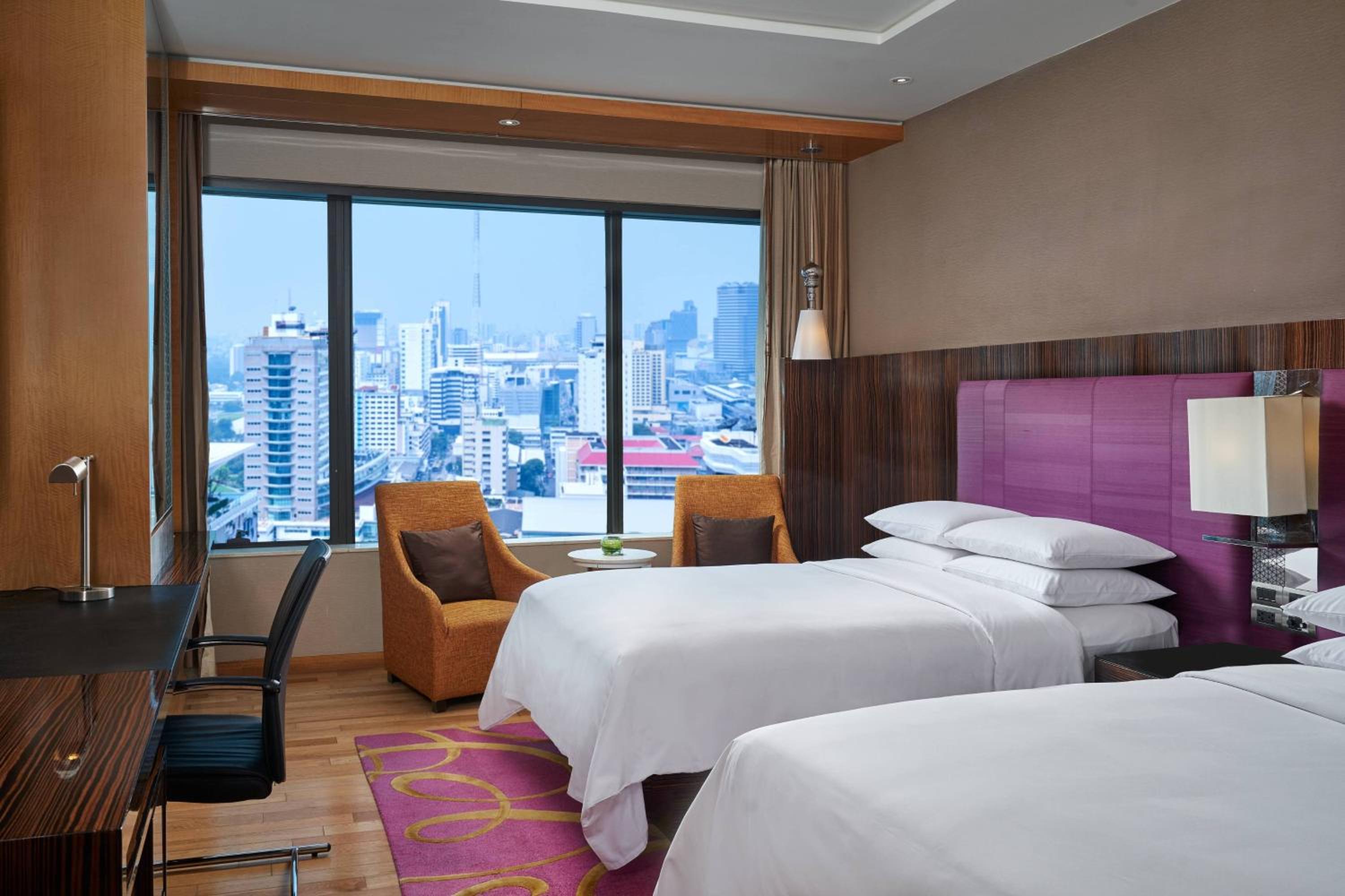 Ratchaphruek Suite