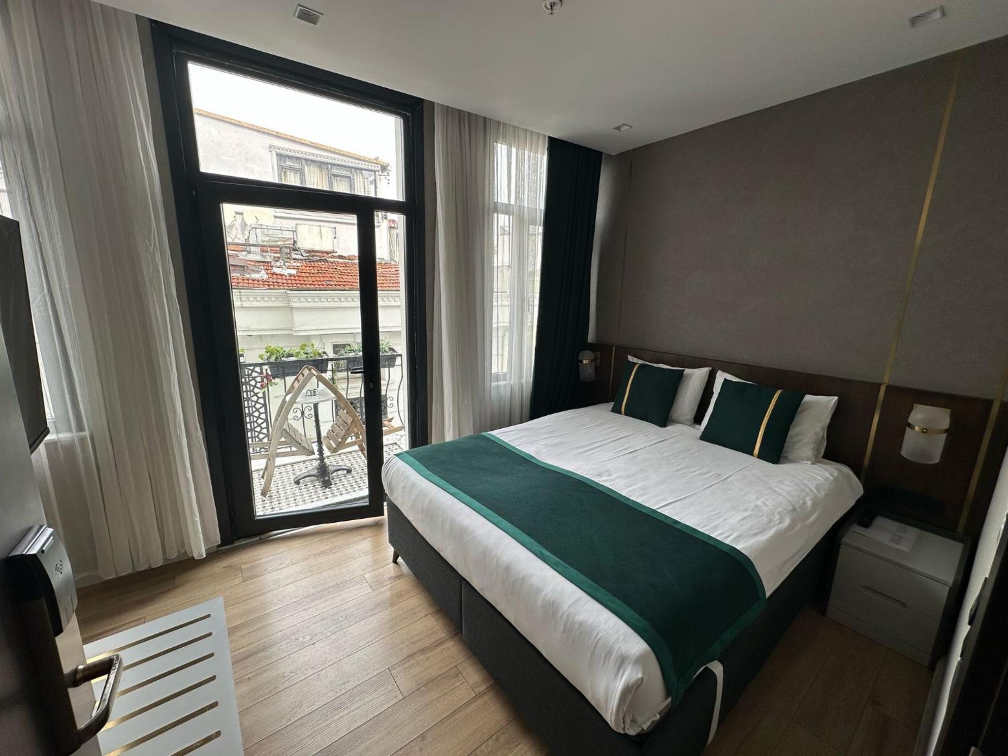 Small Double Room photo 3