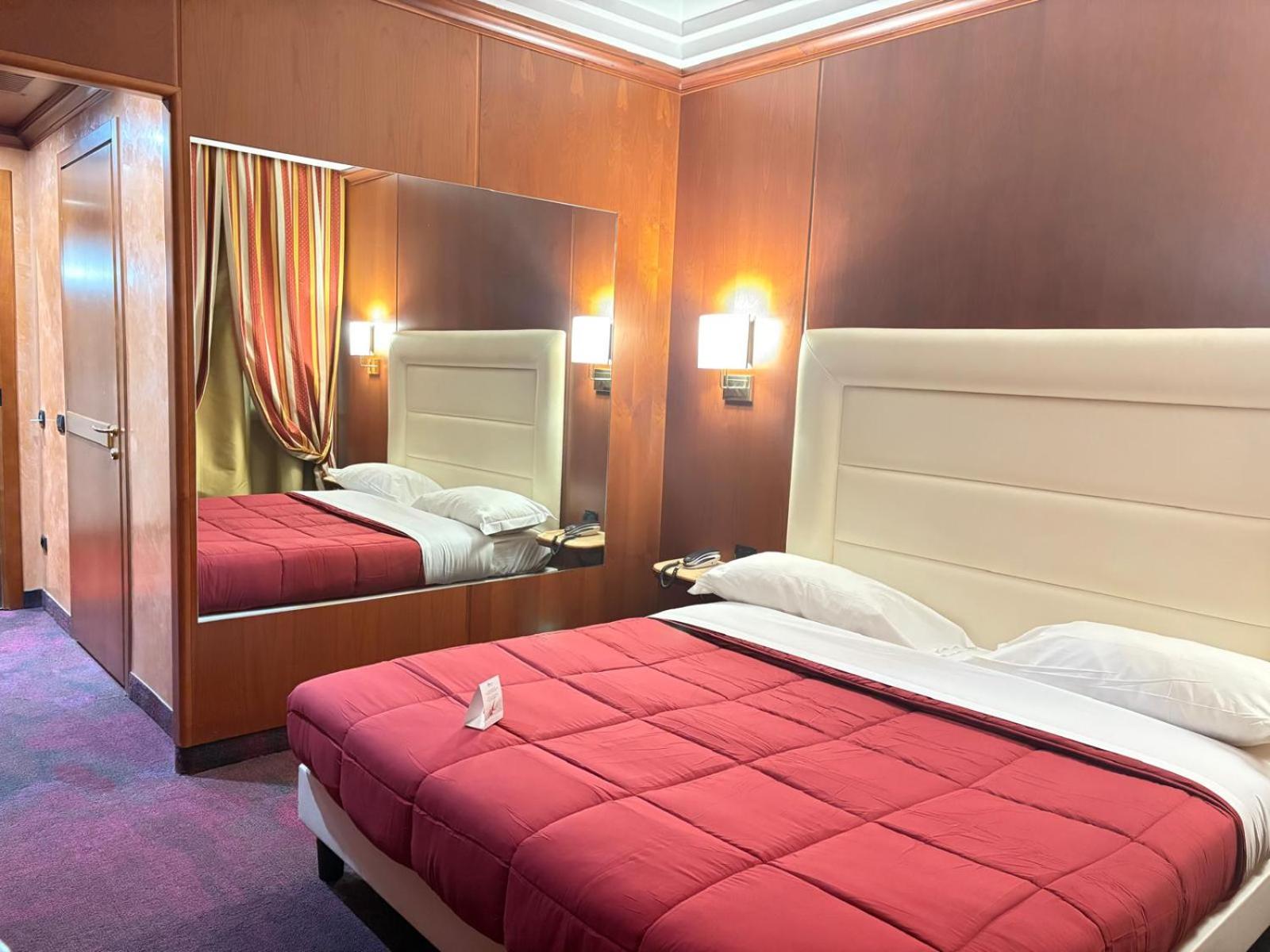 Double Room - Disability Access photo 1