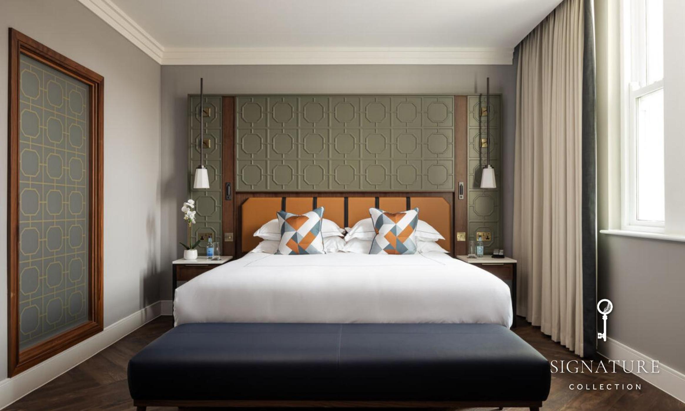 Signature King