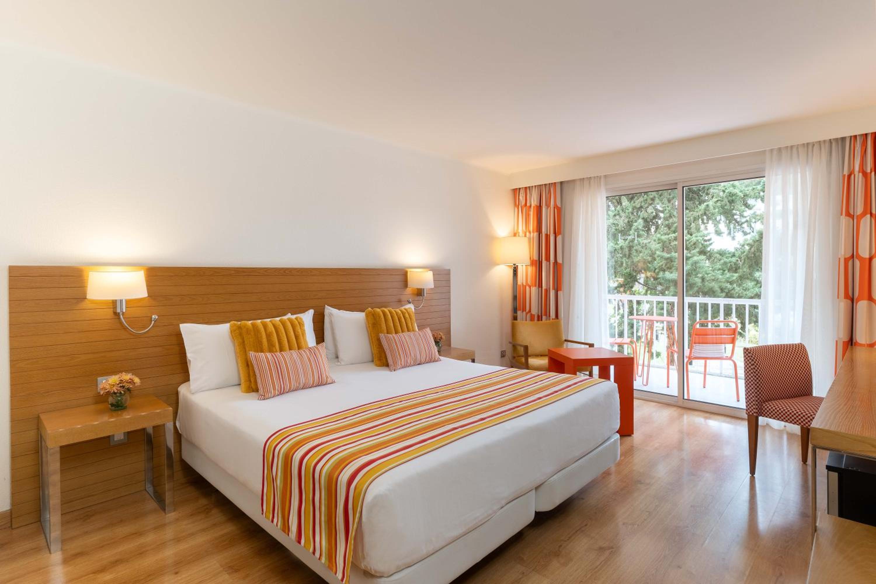 Superior Double or Twin Room with Garden View