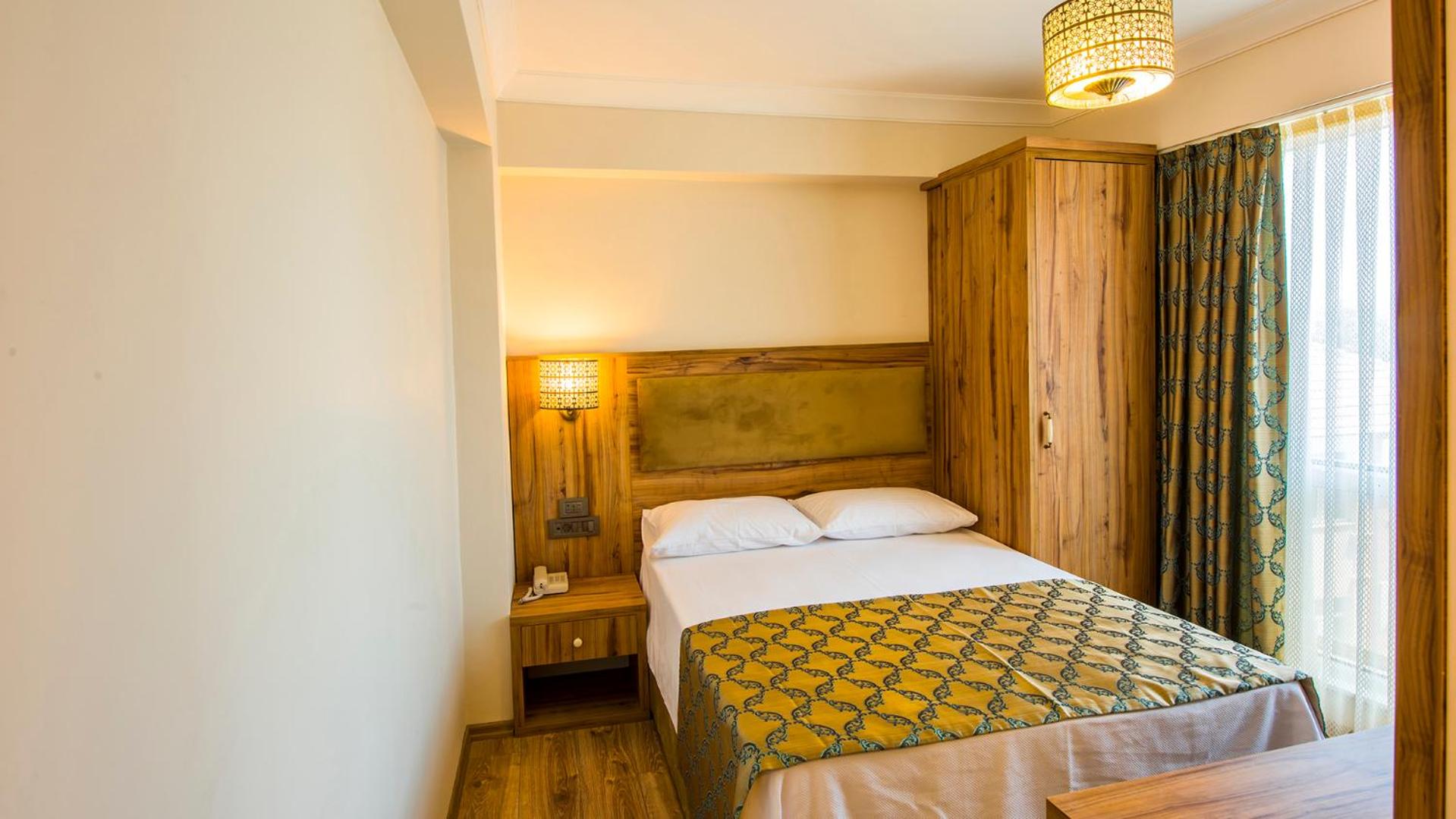 Standard Double Room photo 2