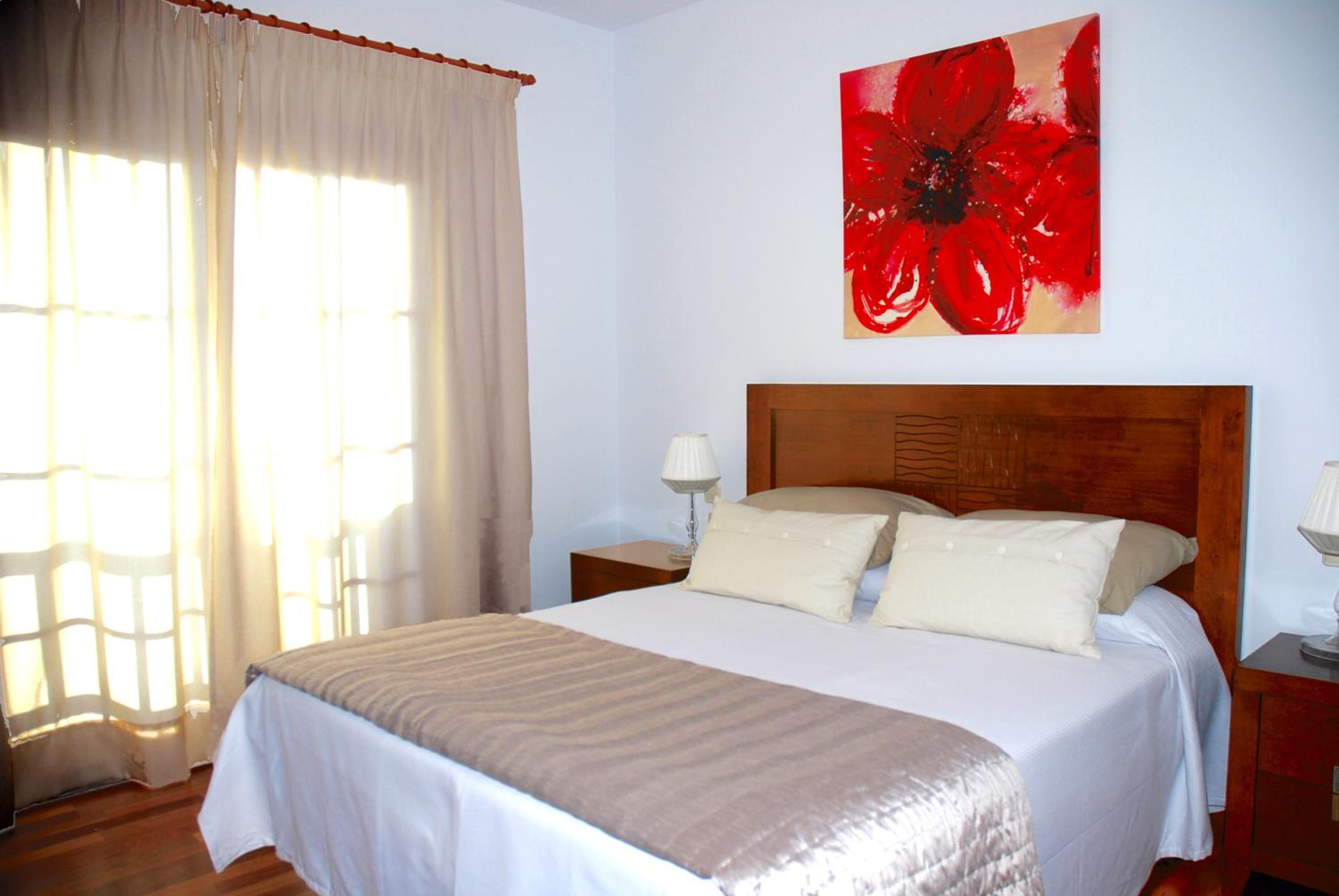 Three-Bedroom Villa (6 Adults) photo 3