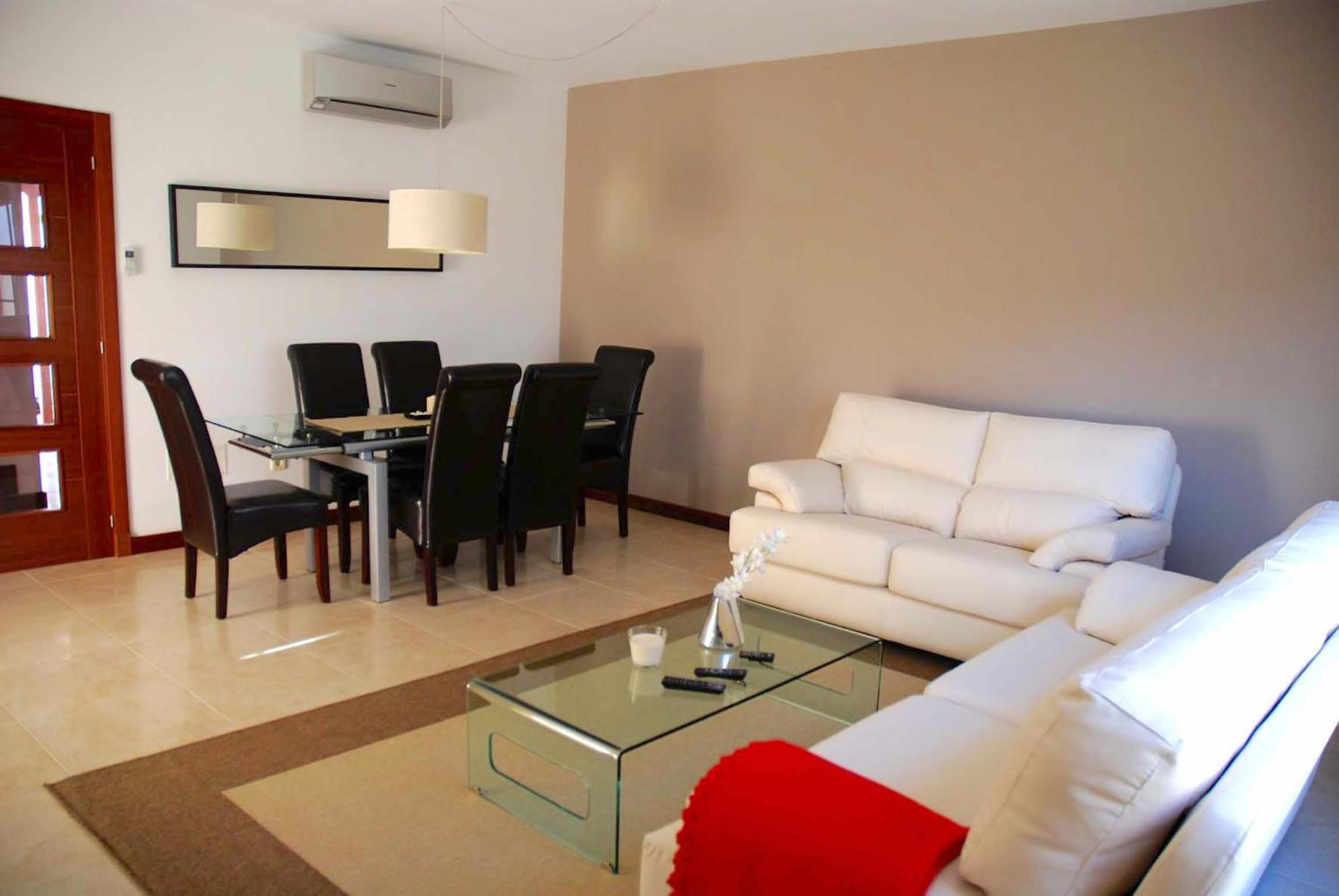 Four-Bedroom Villa (8 Adults) photo 2
