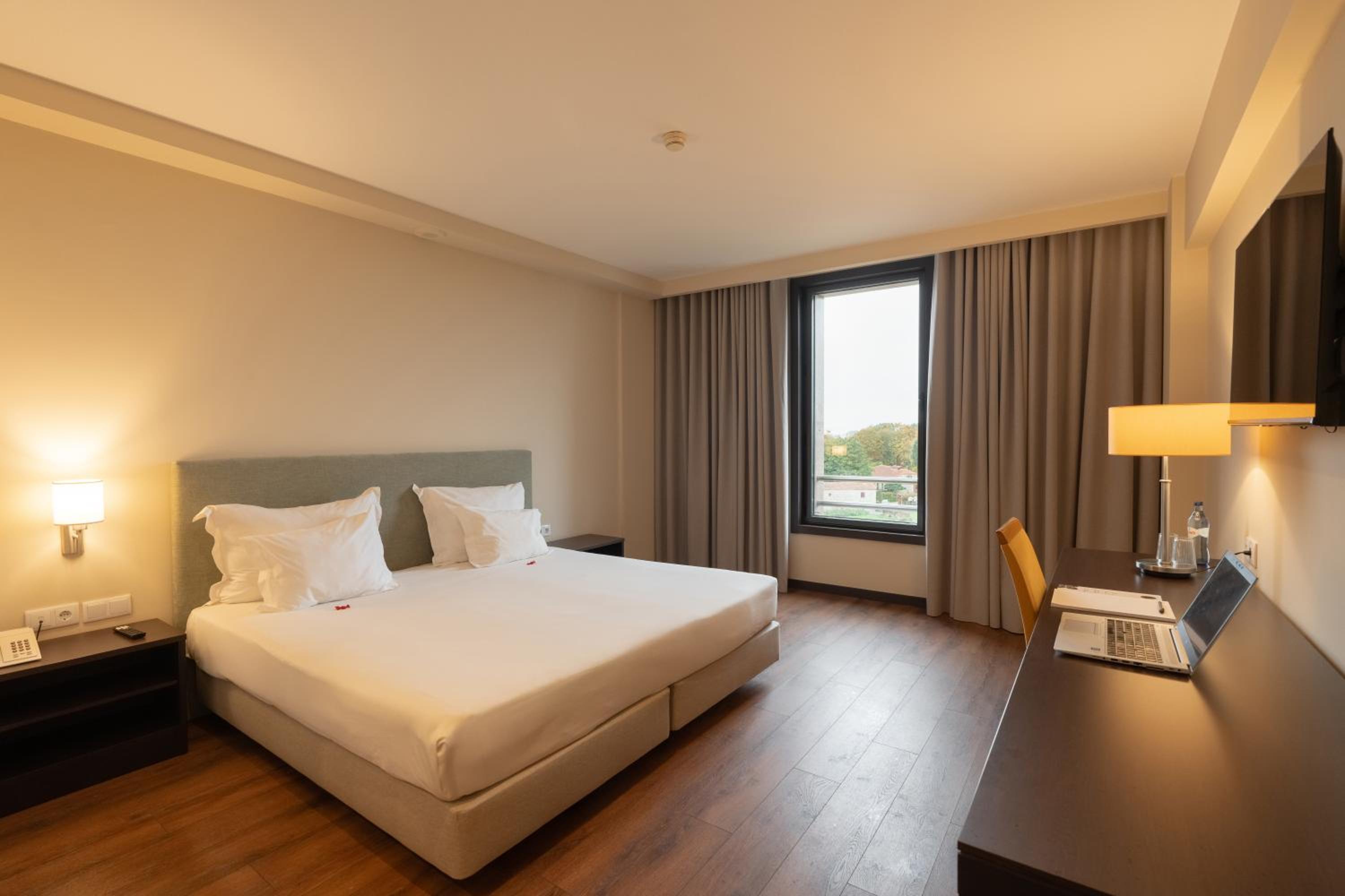 Double Room - Photo 2