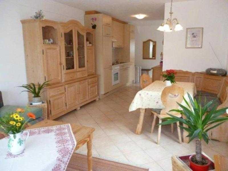One-Bedroom Apartment with Terrace photo 3