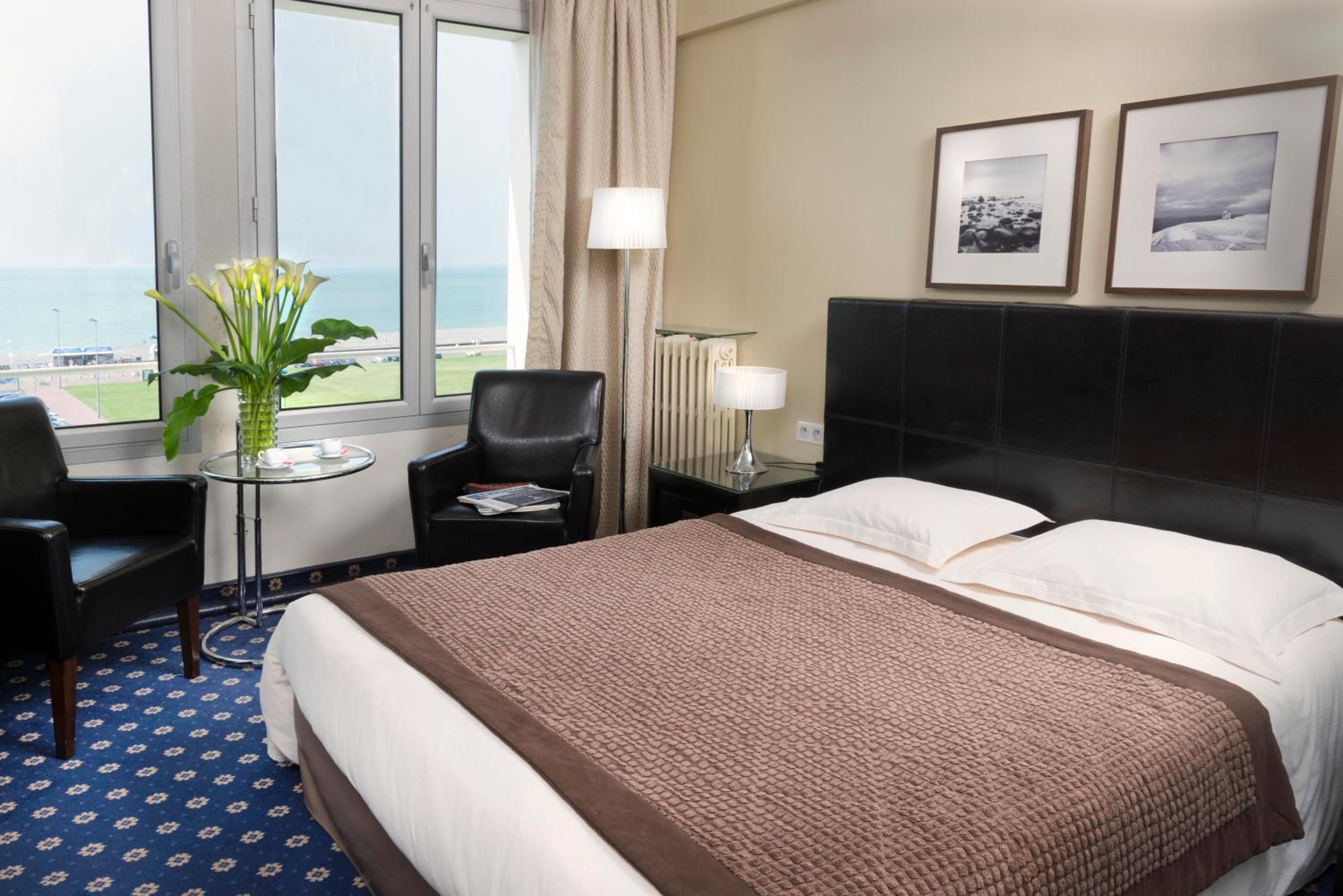 Double Room with Sea View - Photo 2