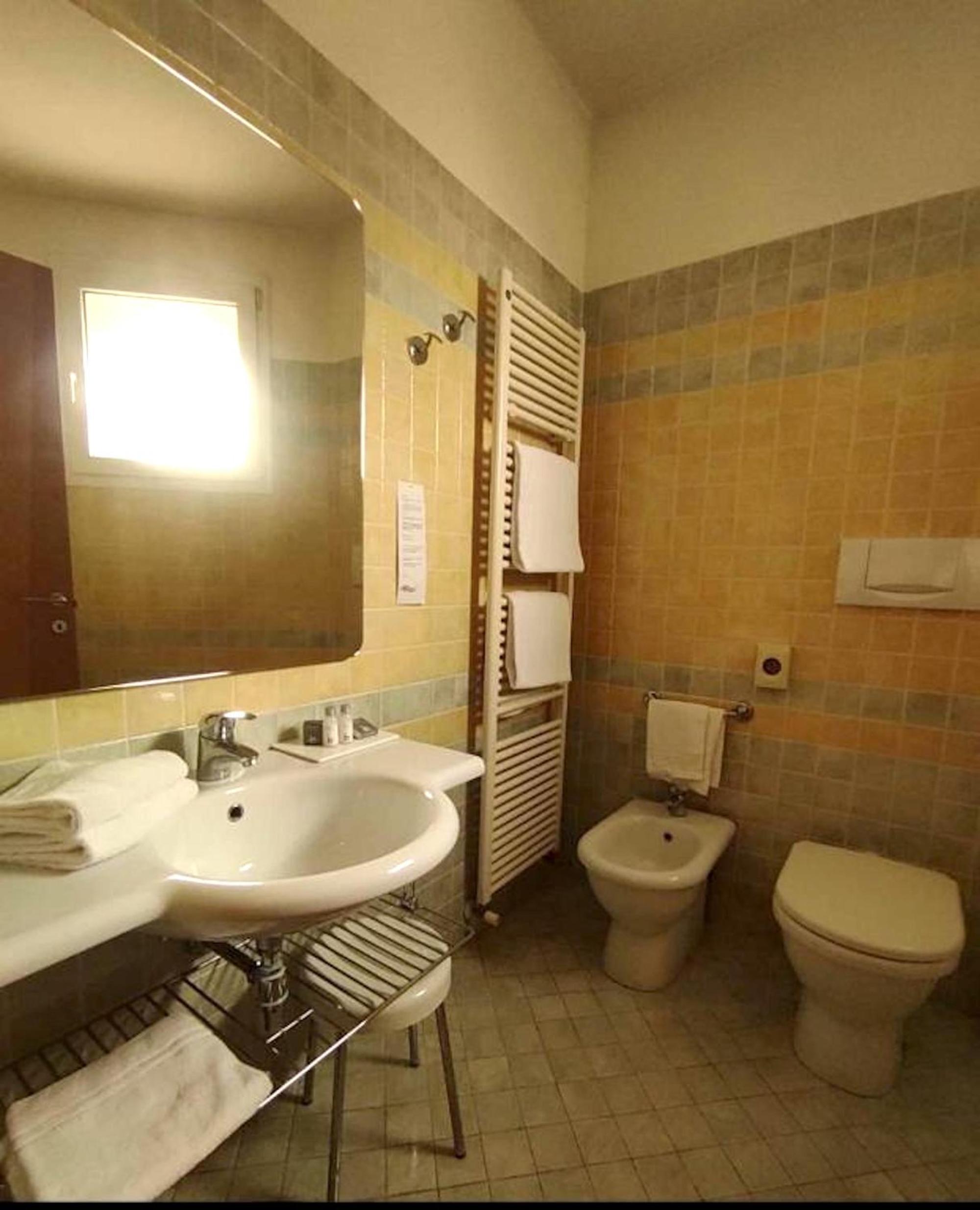 Economy Double Room - Photo 3