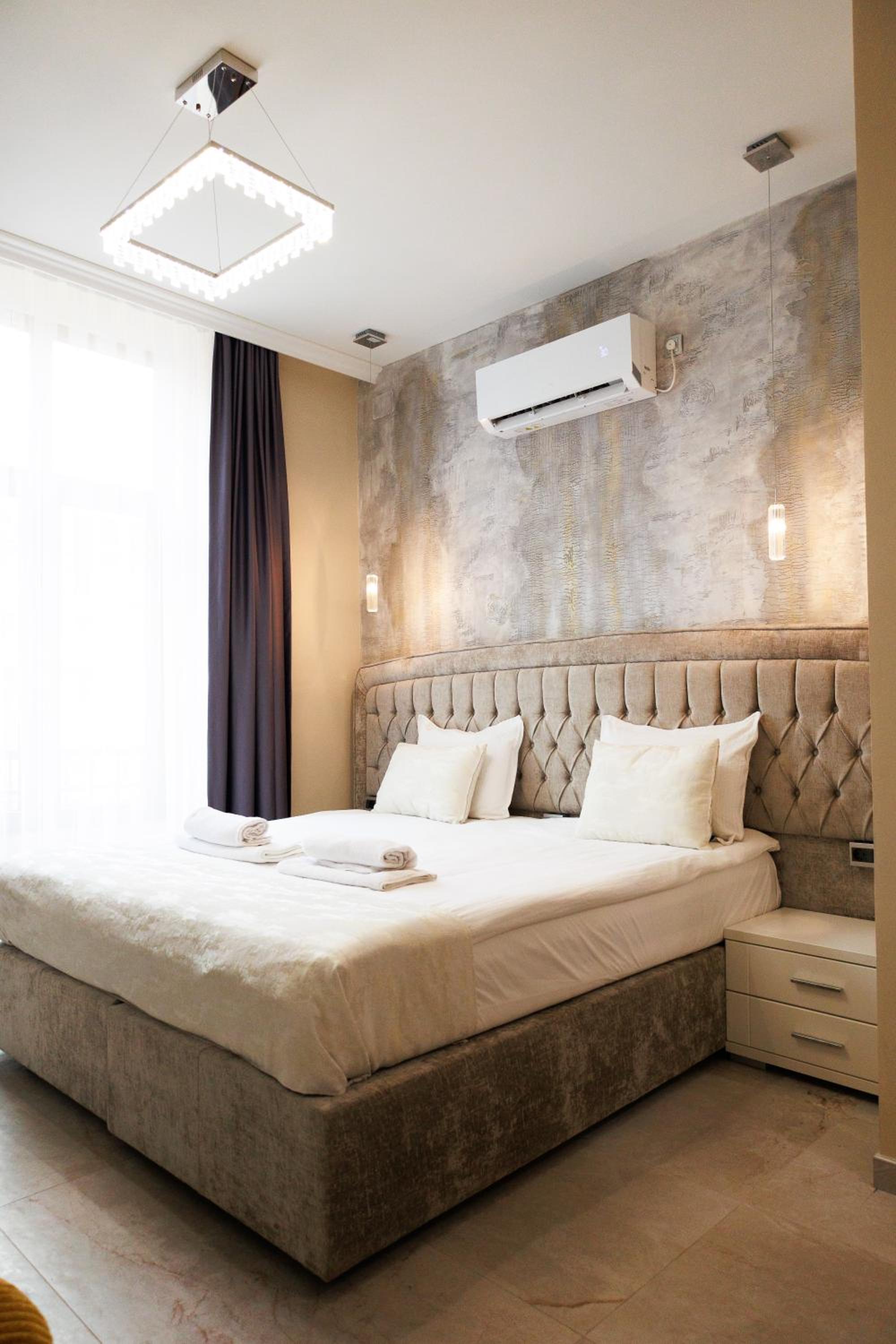 Deluxe Double or Twin Room with Mountain View photo 3