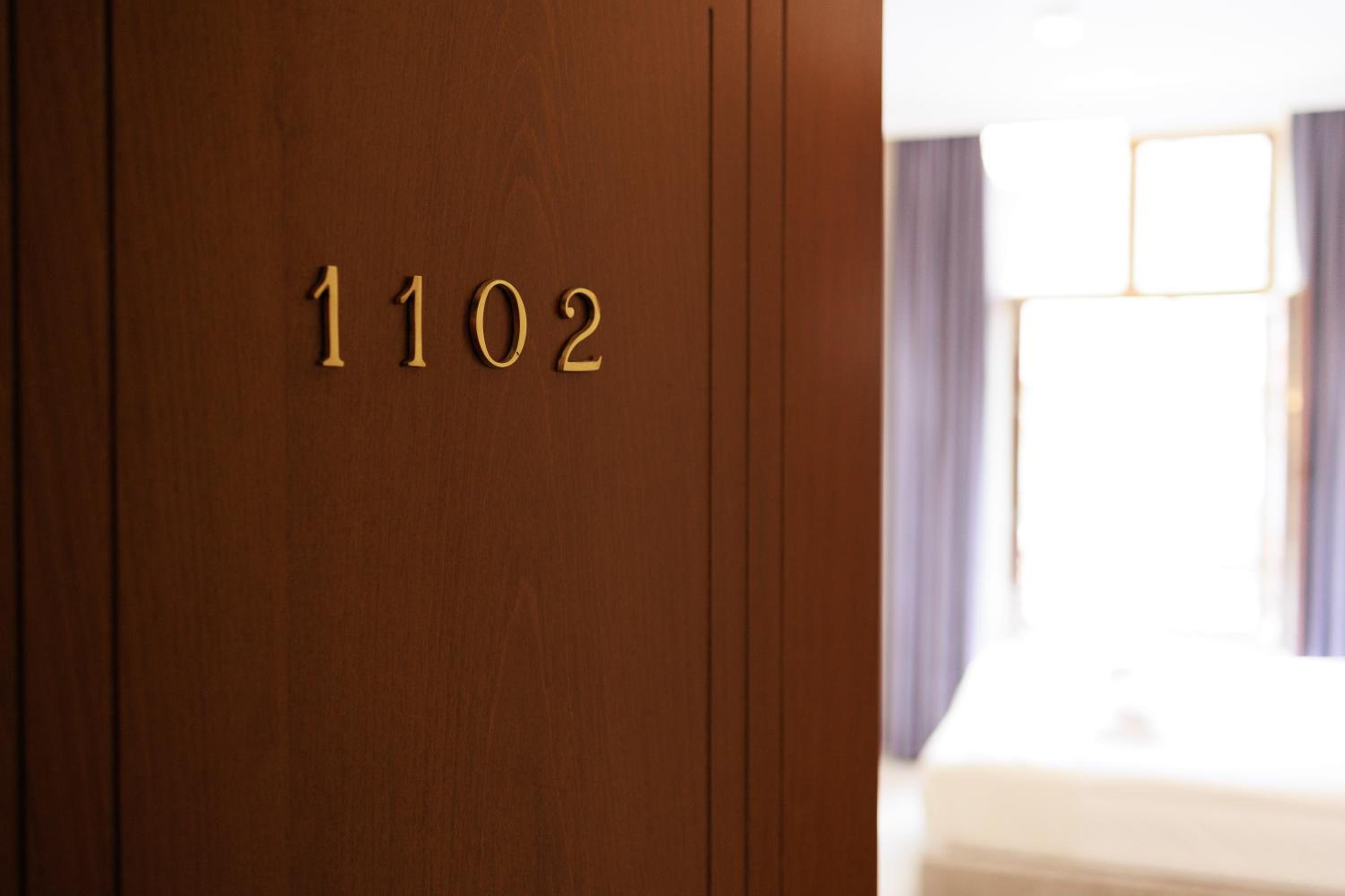Deluxe Double or Twin Room with Mountain View