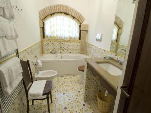 Double Room - Photo 24