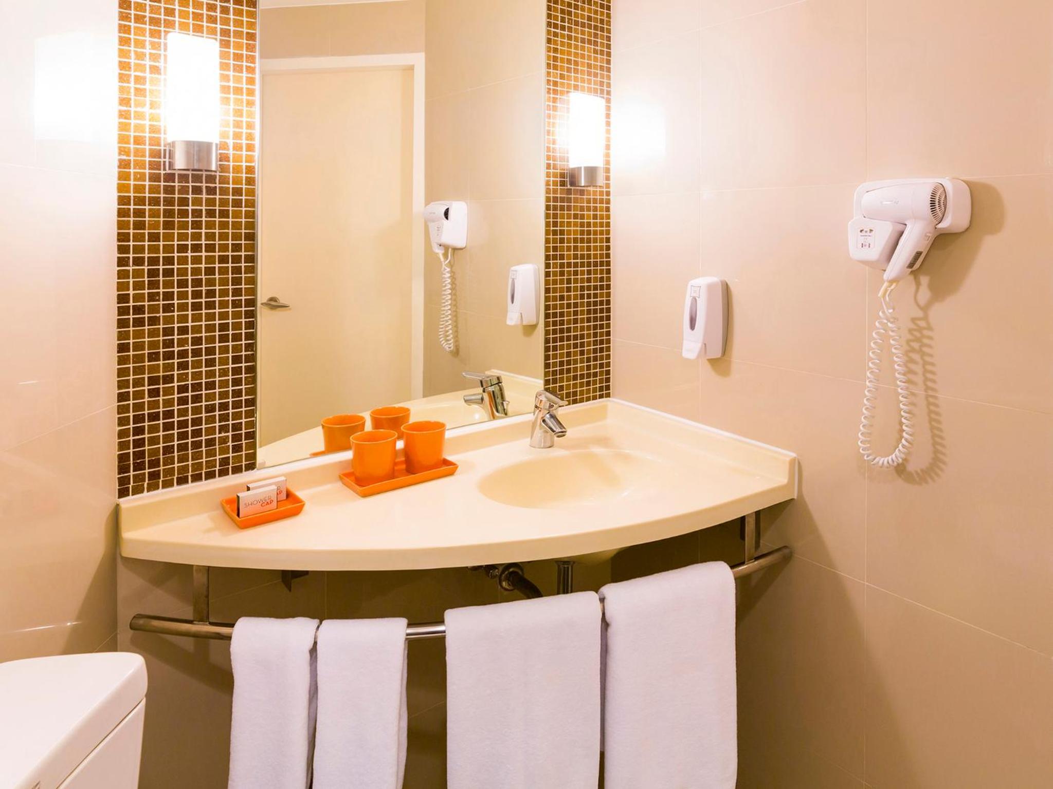 Standard Double Room - Photo 4