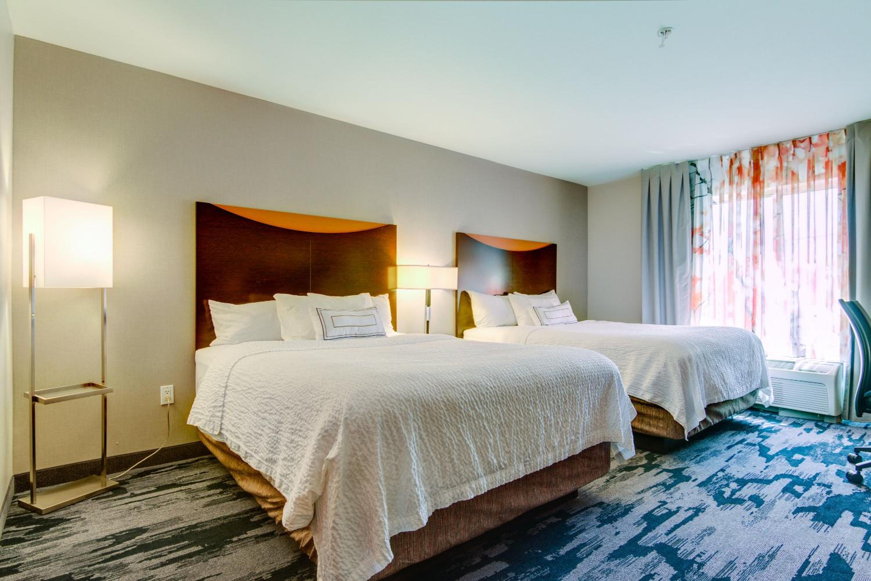 Queen Room with Two Queen Beds - Hearing Accessible photo 2