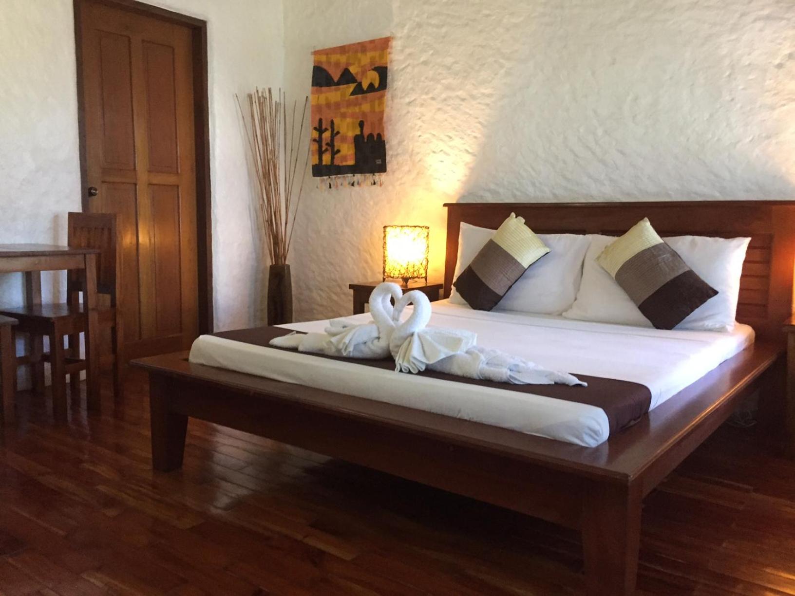 Deluxe Double Room with Sea View - Photo 1