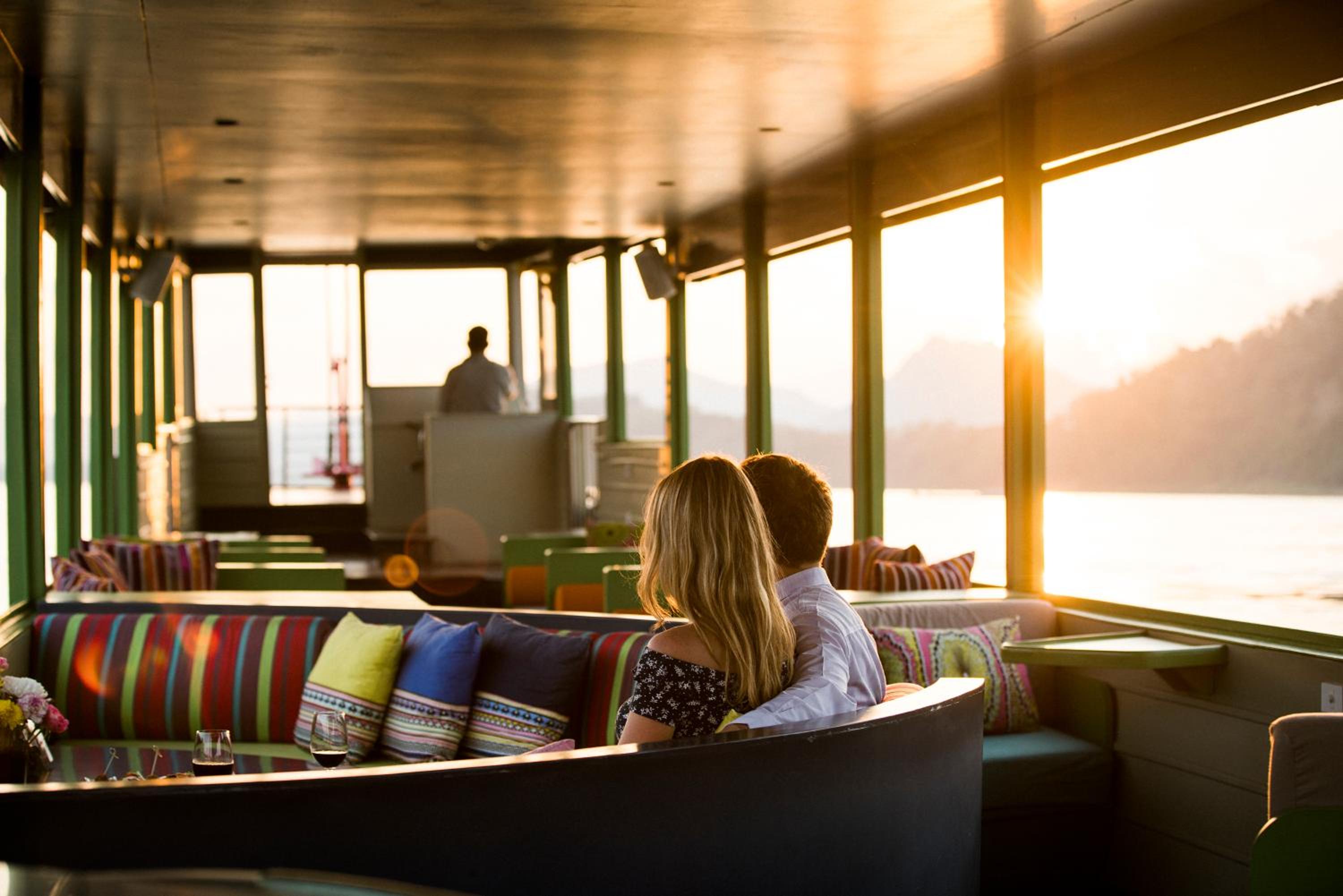 AVANI Deluxe Room with Sunset Cruise Experience