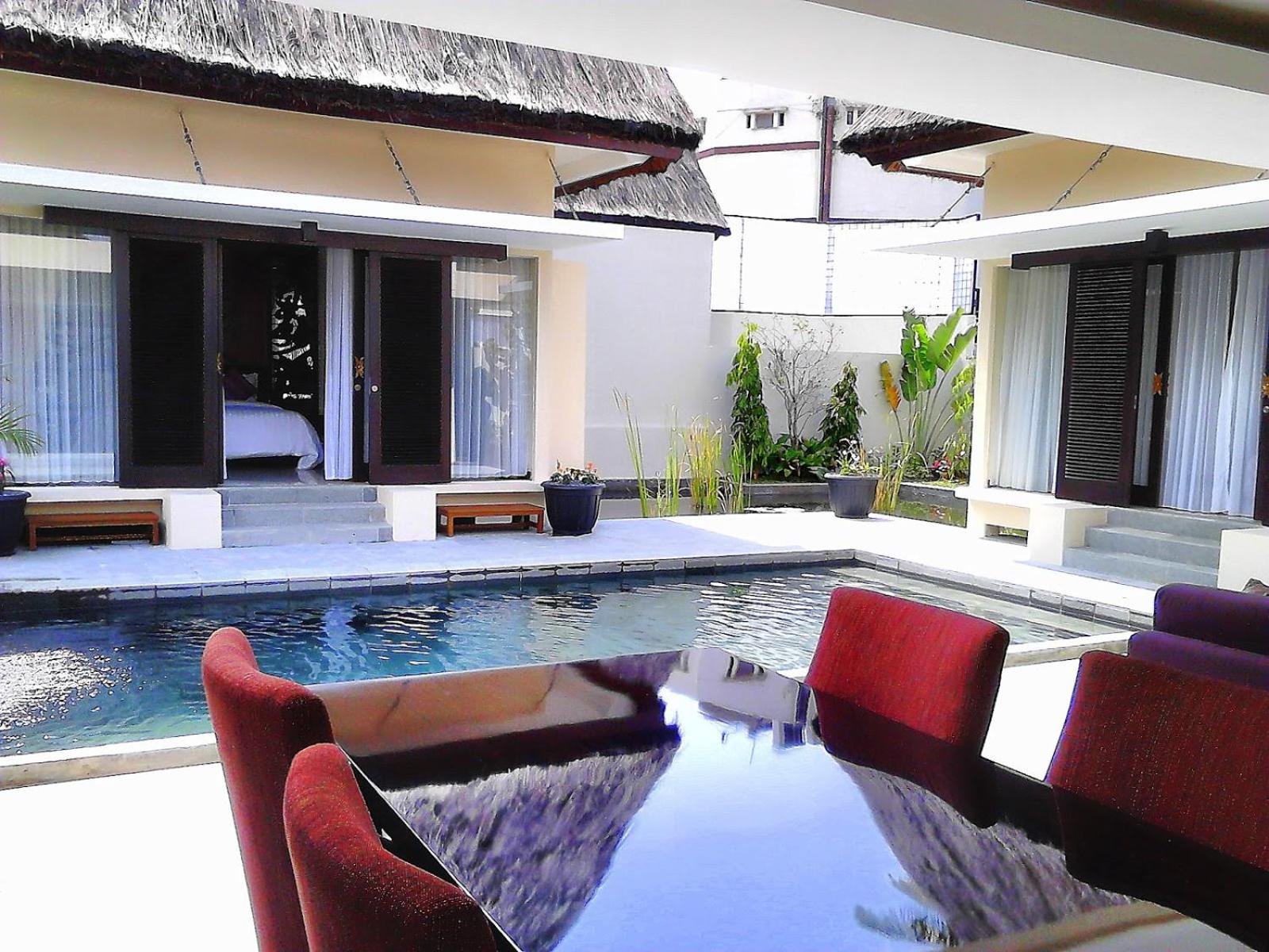 Villa photo 2