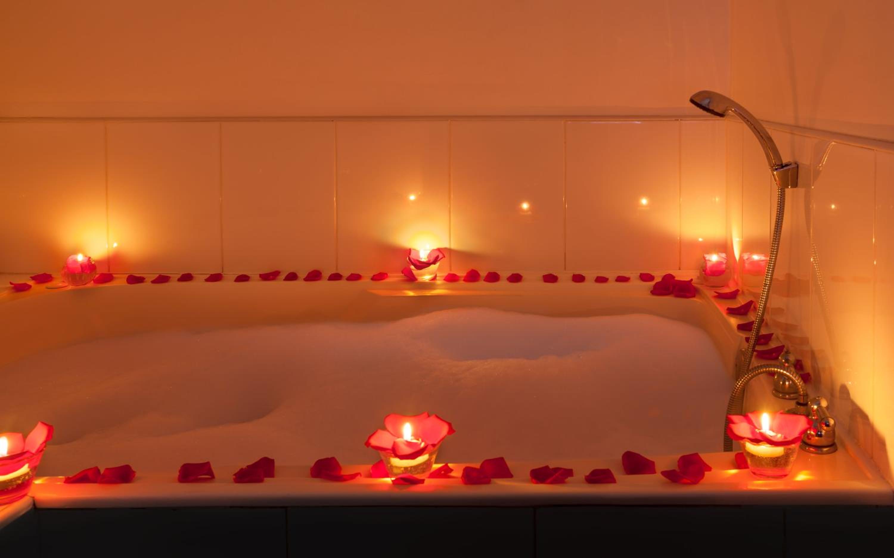 Deluxe Suite - Photo 6