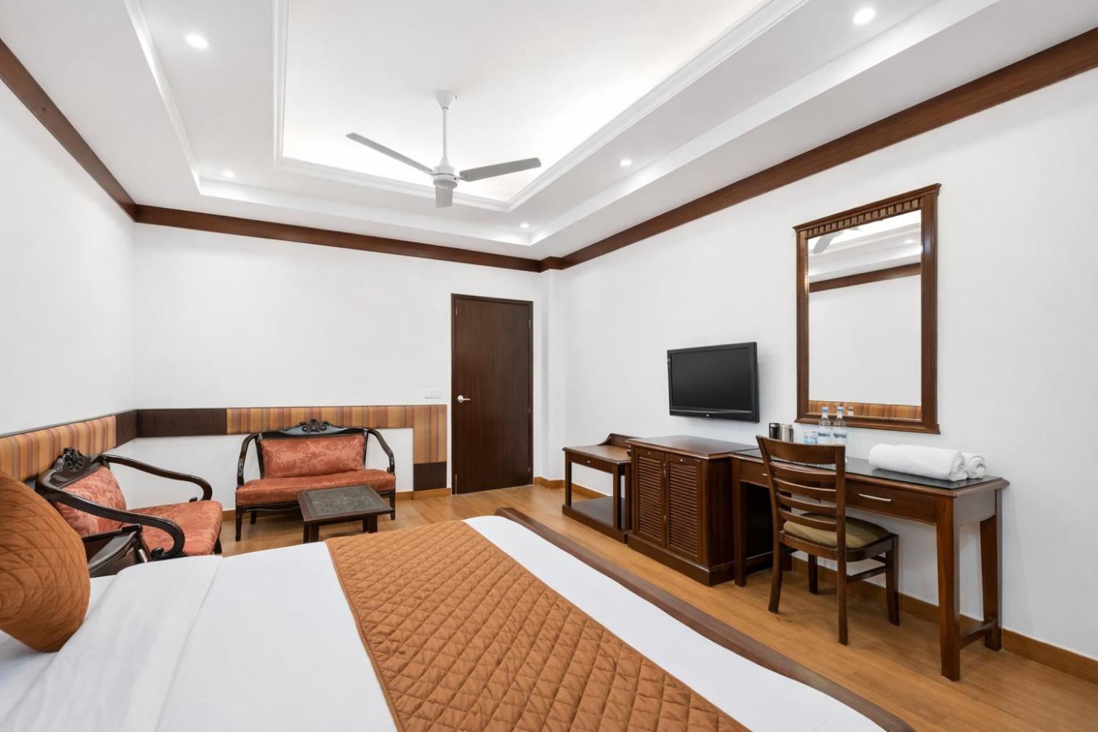 Superior King Room - Photo 5