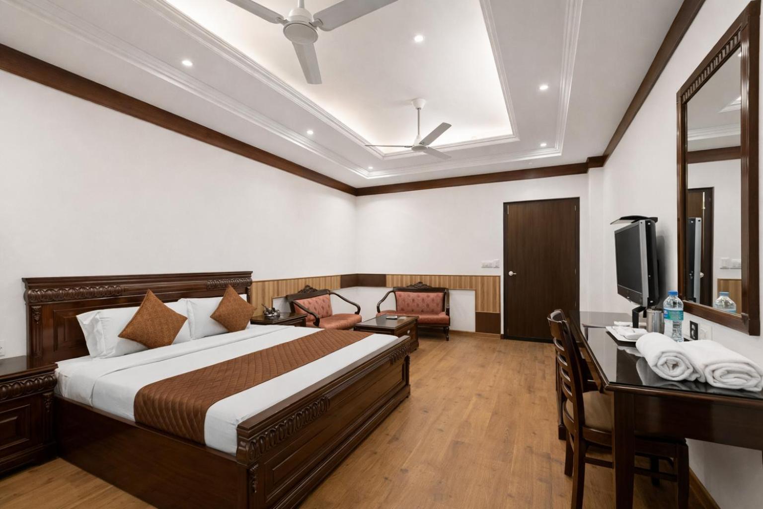 Superior King Room - Photo 1