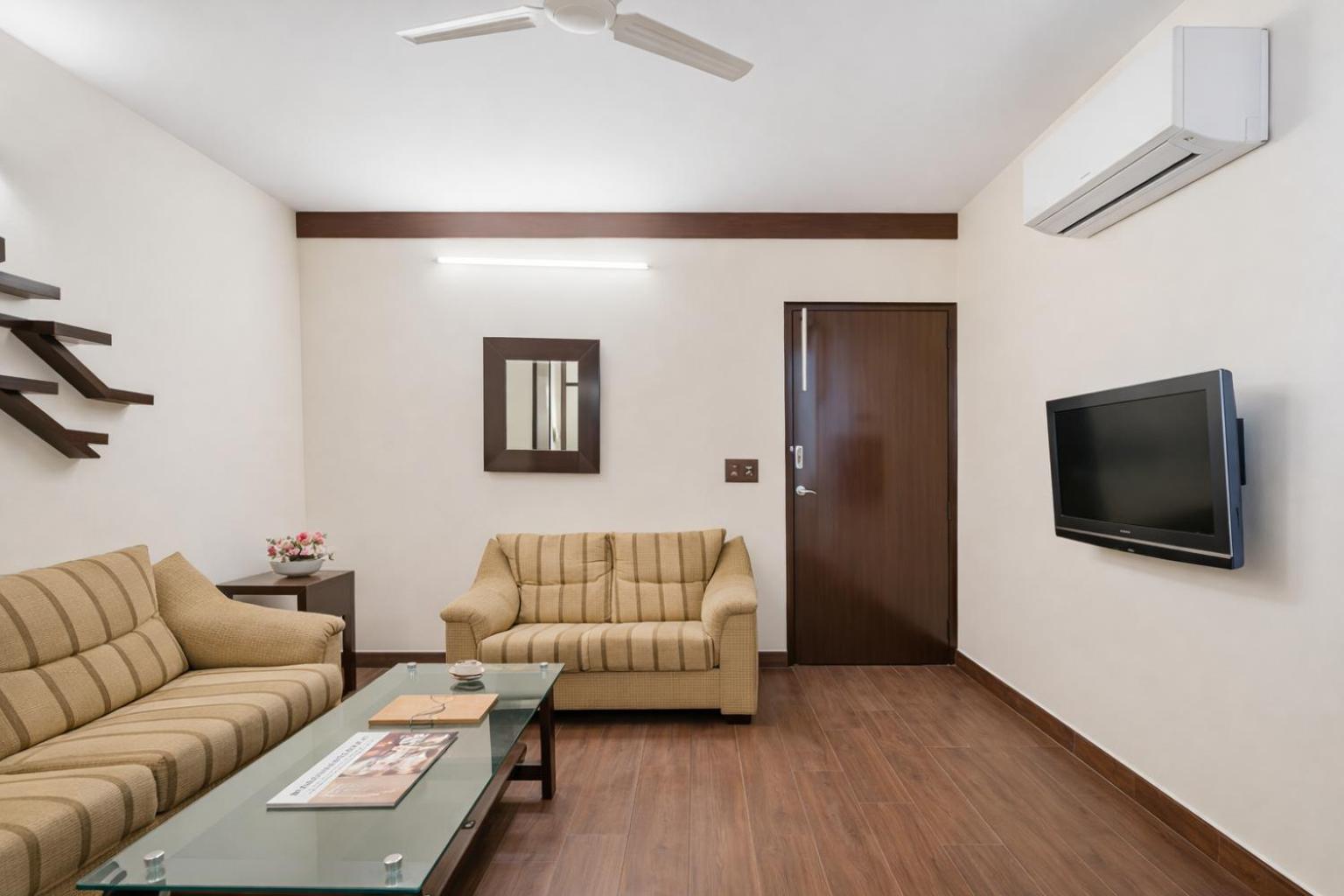 Suite - Photo 8