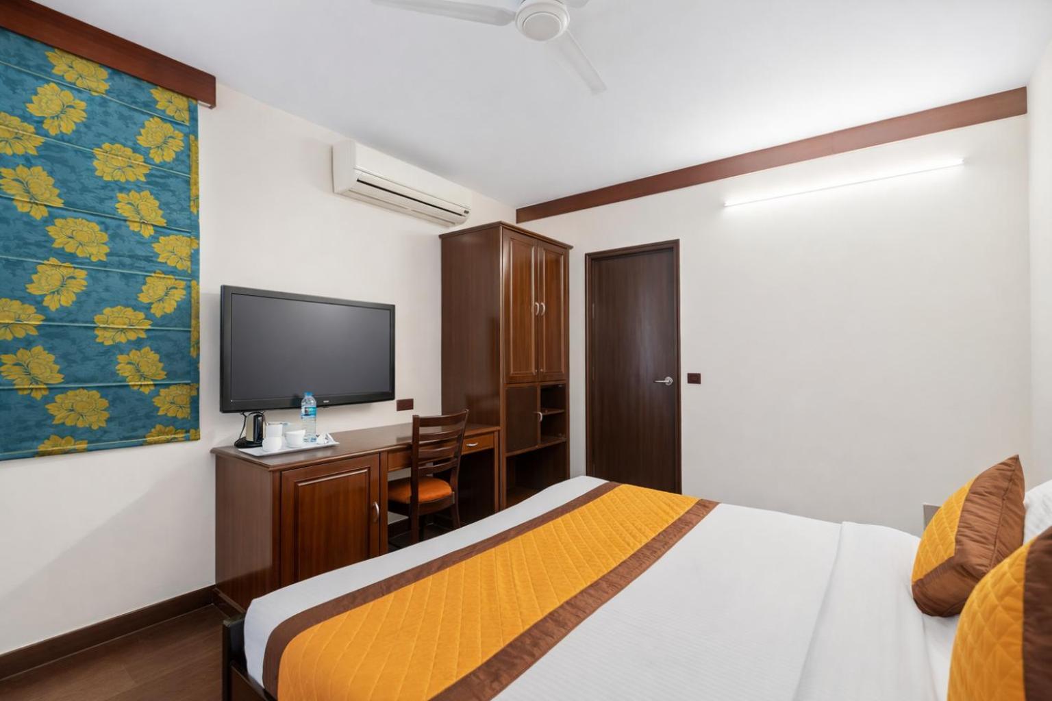 Suite - Photo 9